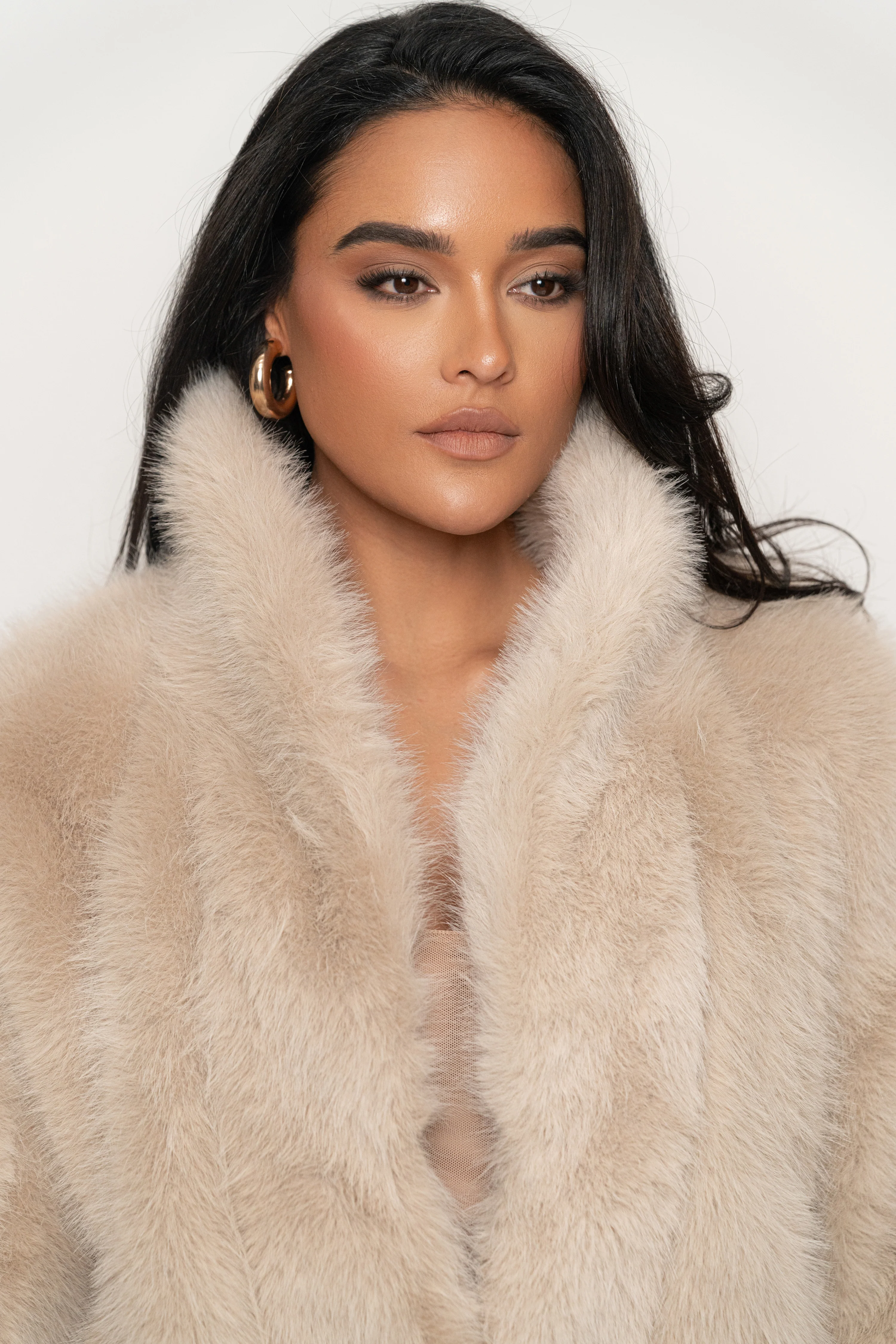 Beige Cropped Manhattan Faux Fur Coat - Image 18