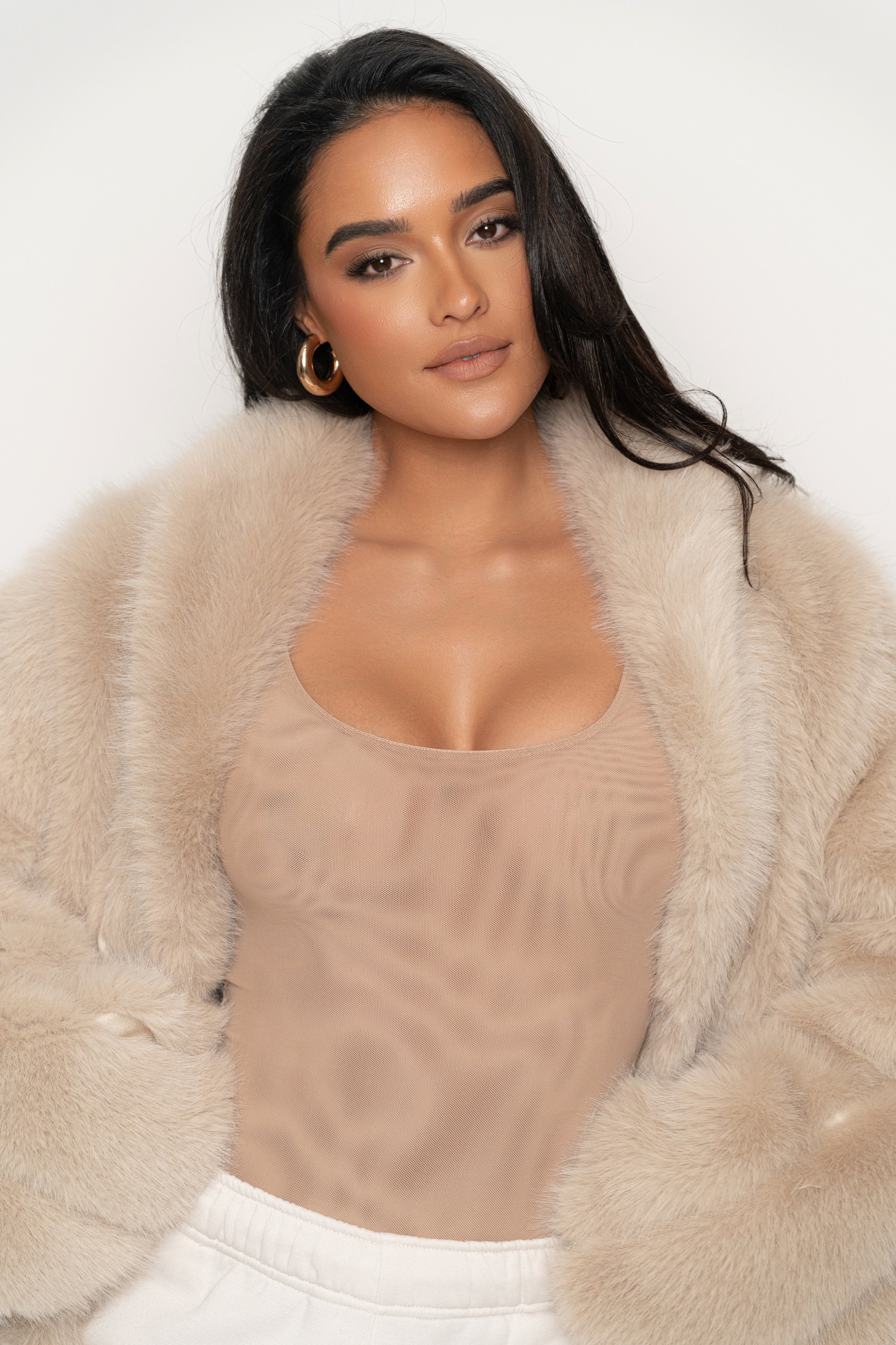 Beige Cropped Manhattan Faux Fur Coat - Image 6
