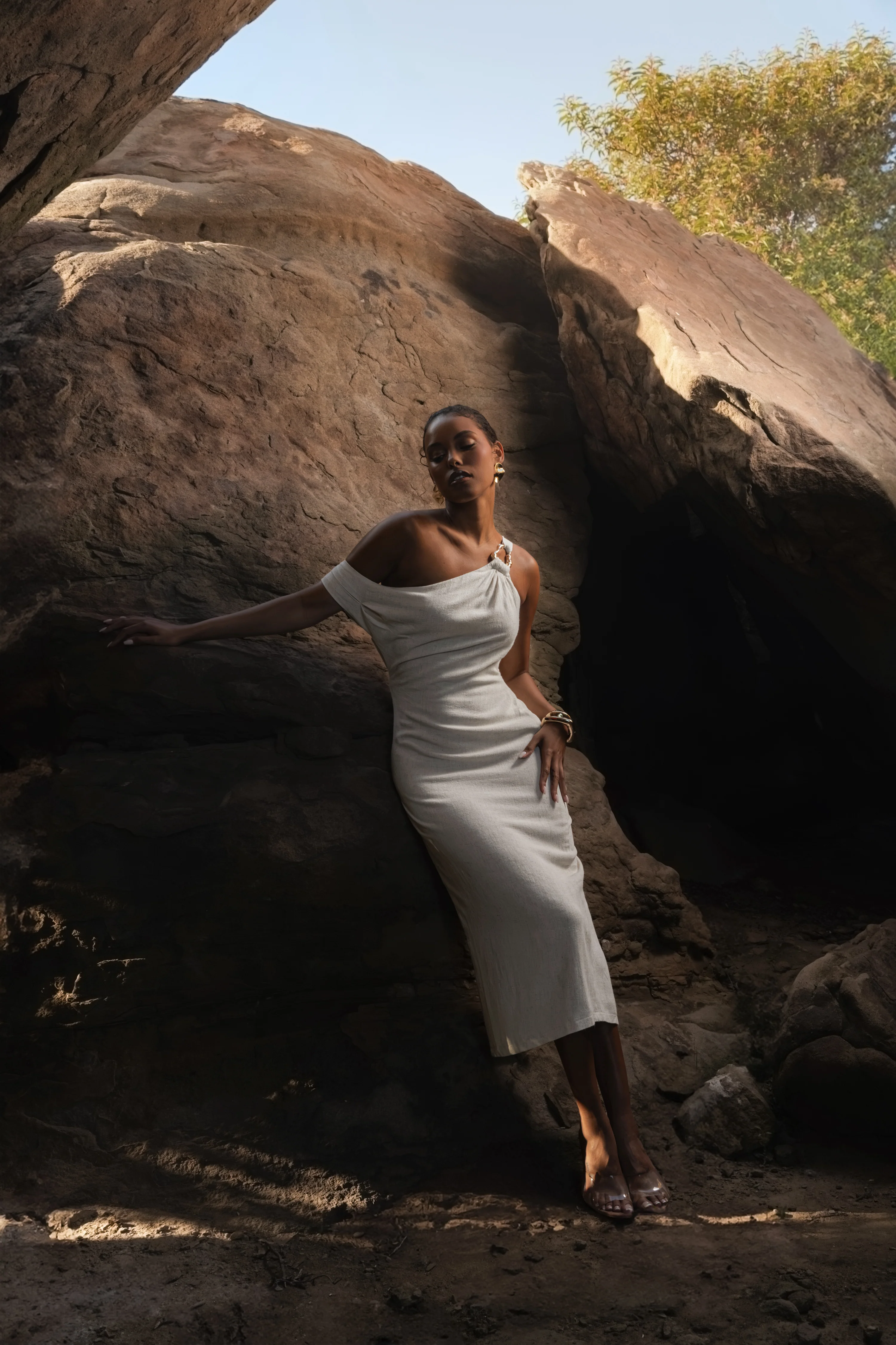 Beige Escape Linen Dress - Image 4