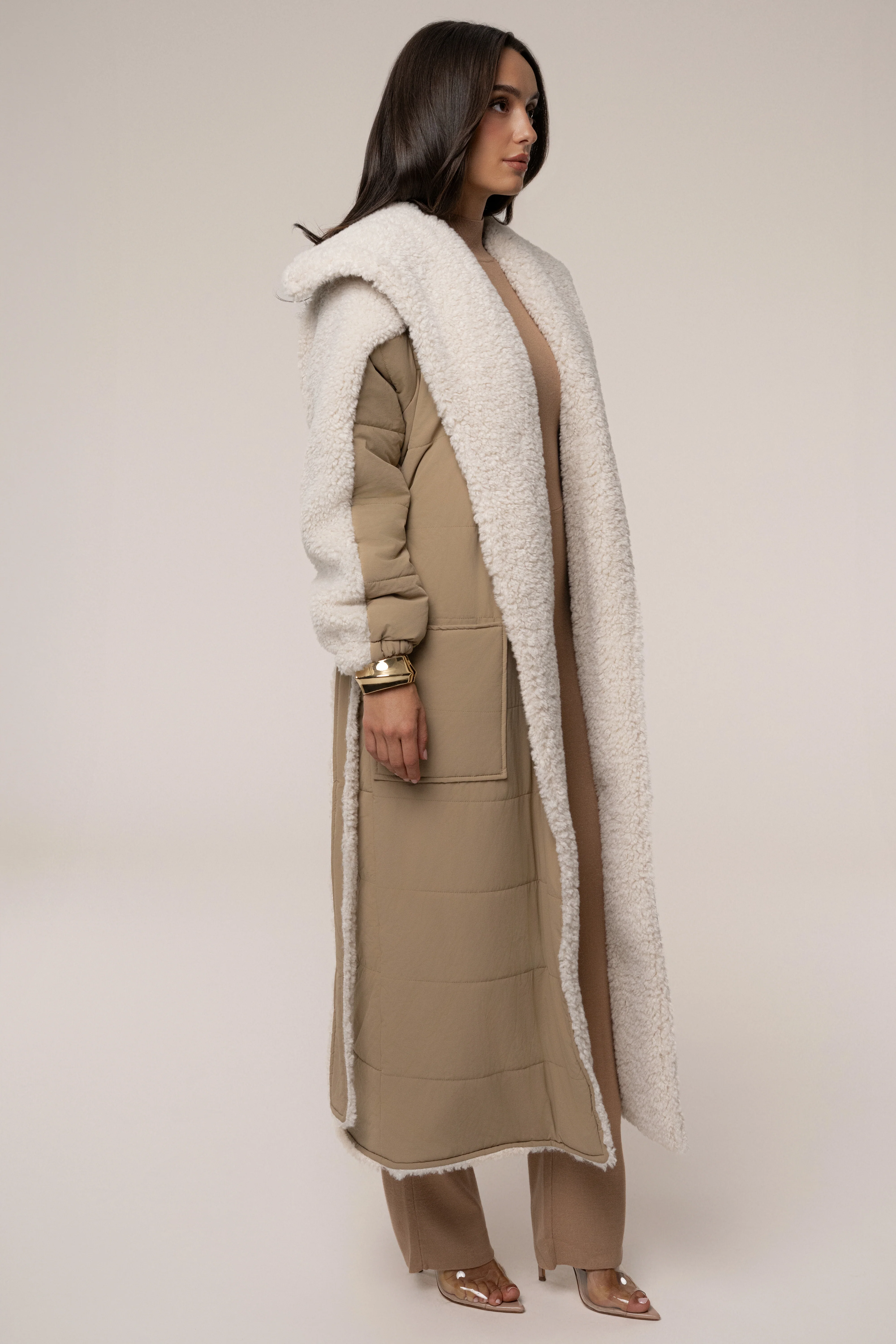 Beige/Ivory Contrast Sherpa Coat - Image 15