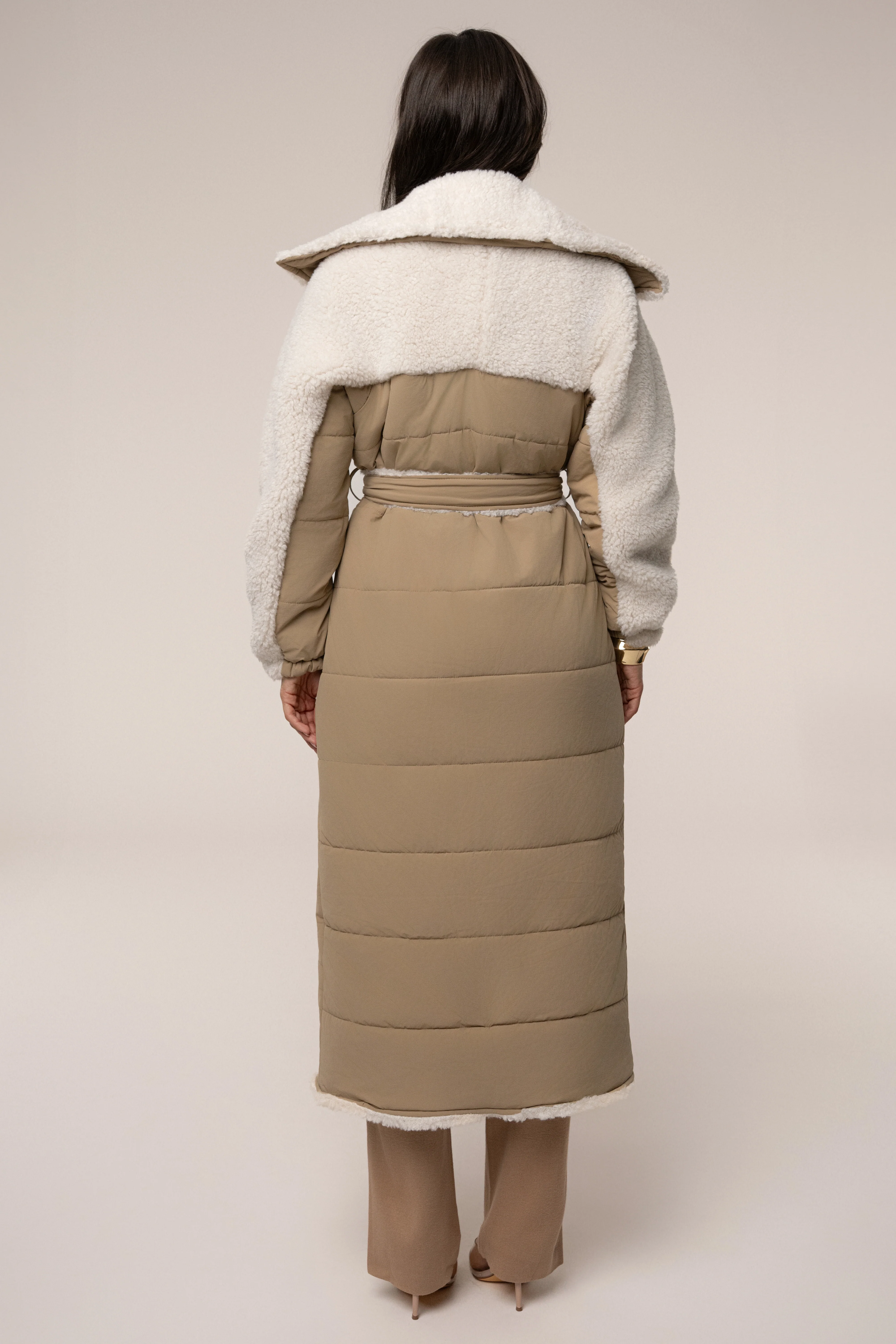 Beige/Ivory Contrast Sherpa Coat - Image 18