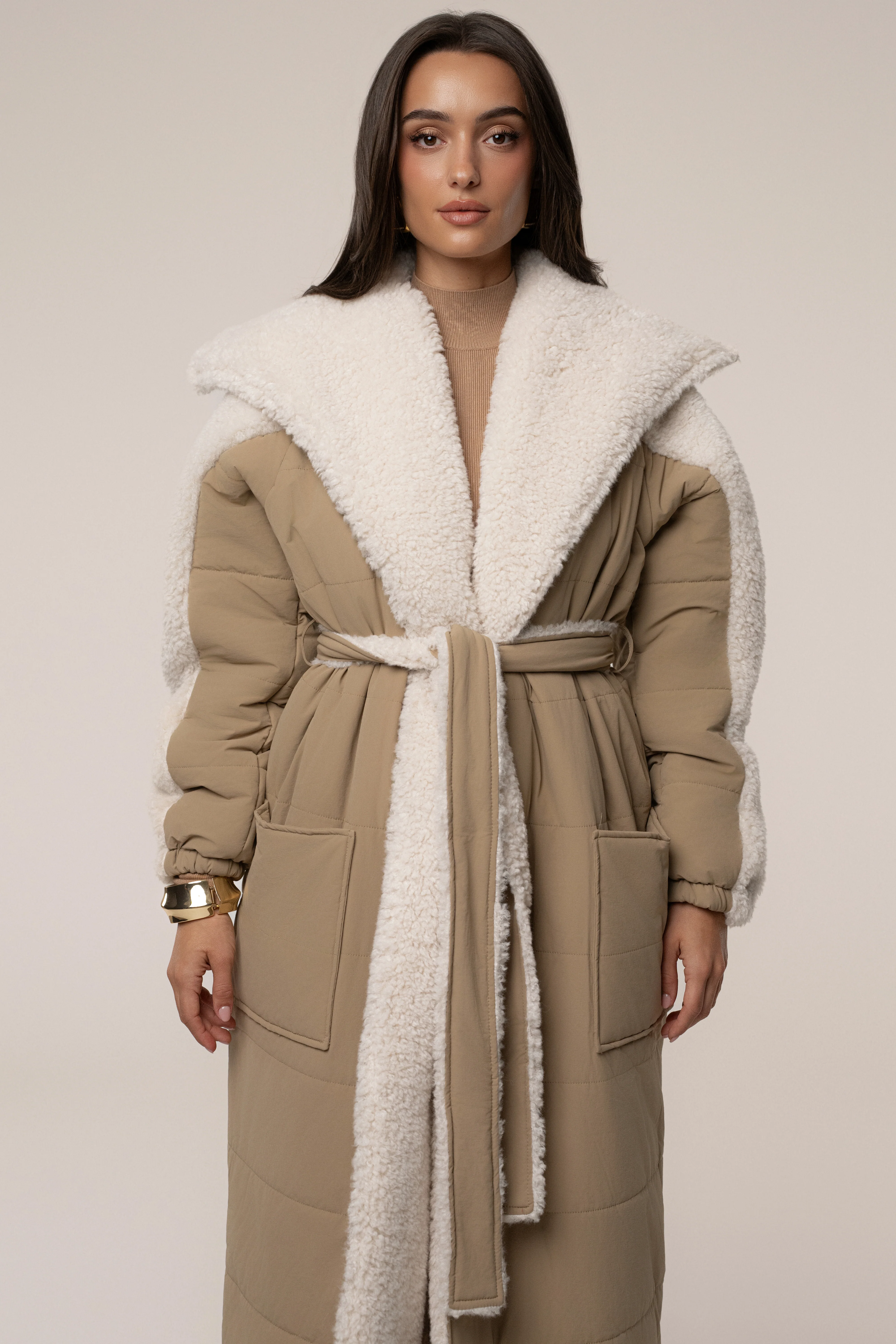 Beige/Ivory Contrast Sherpa Coat - Image 4