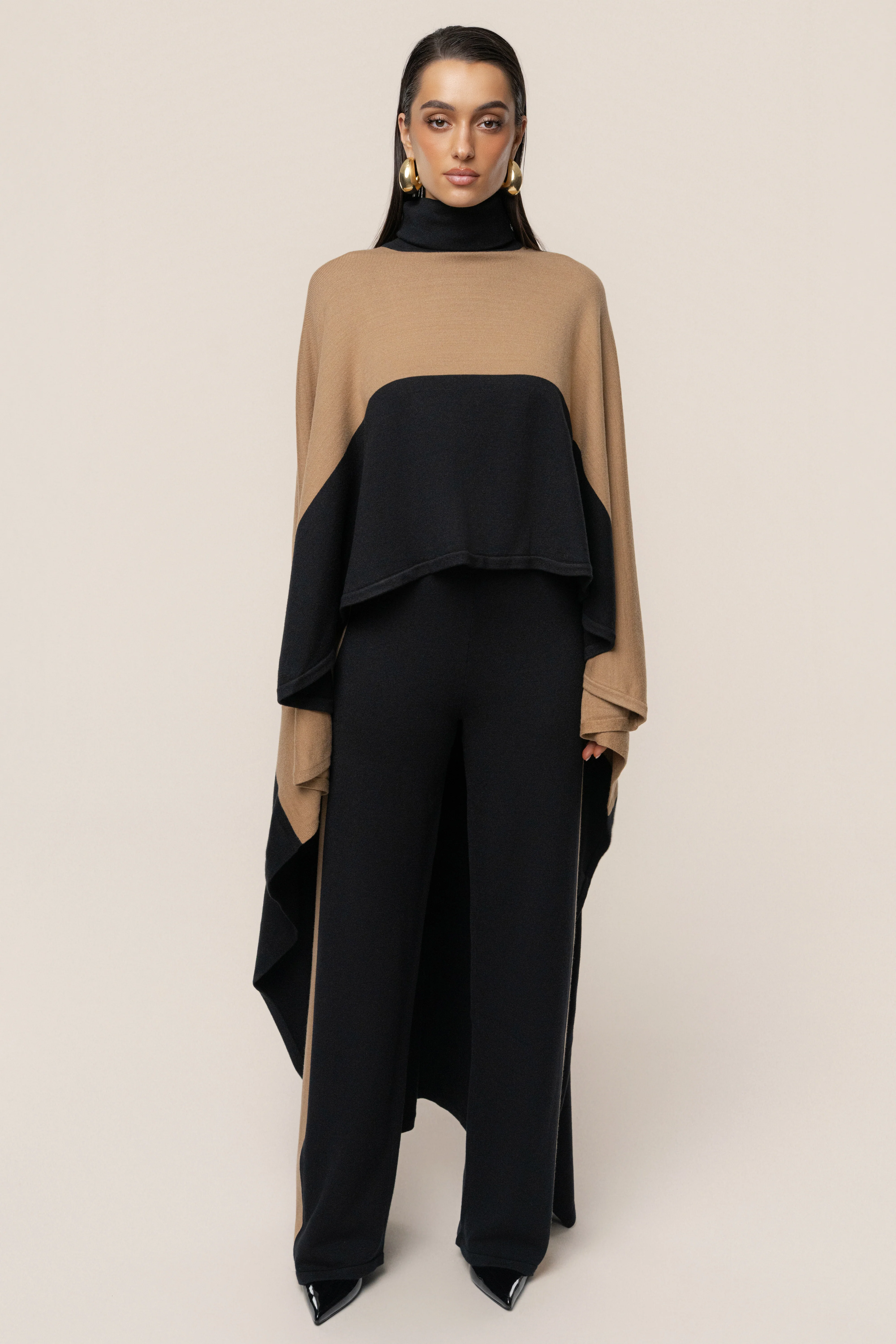 Black Chasing Fall Contrast Top - Image 5