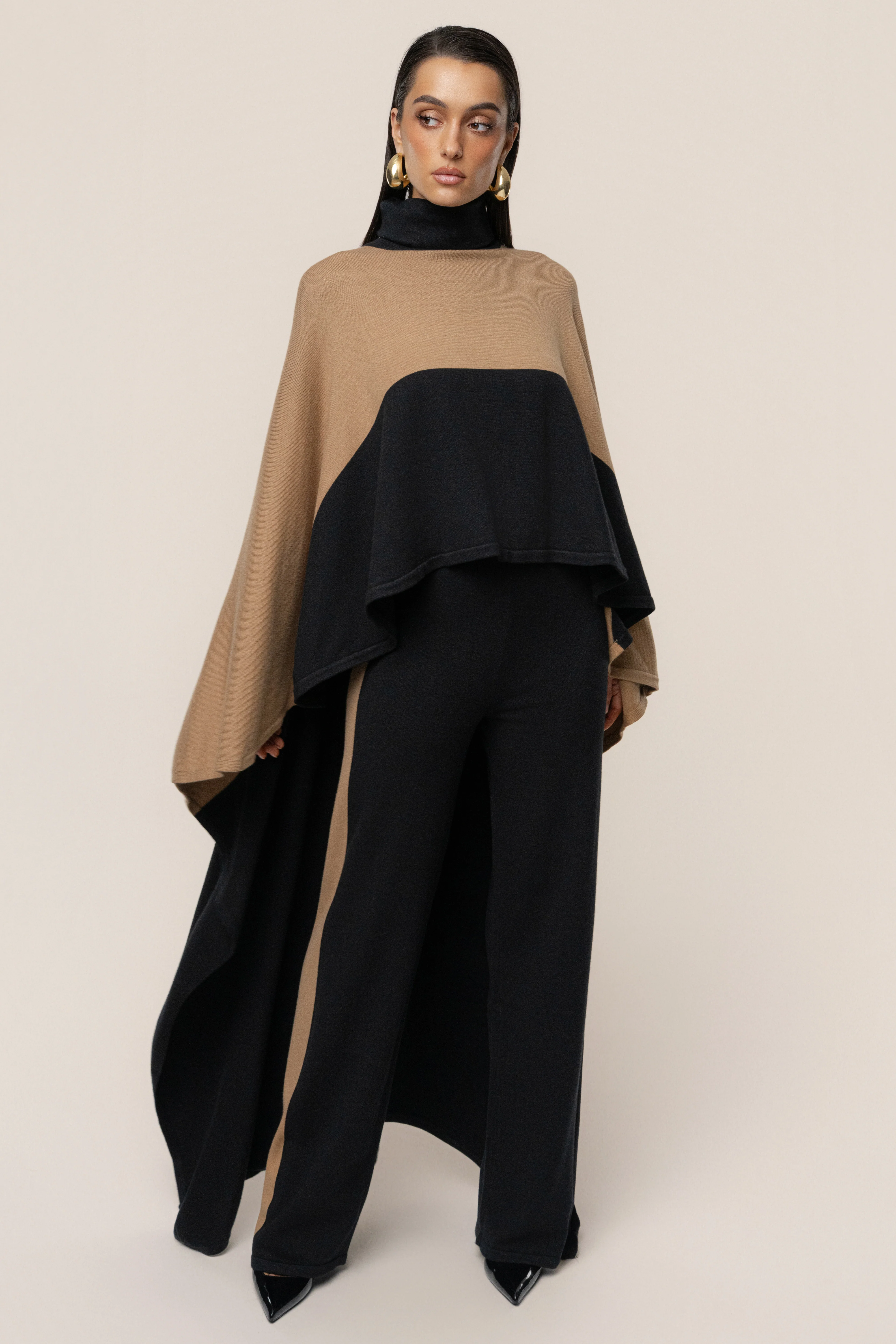 Black Chasing Fall Contrast Top - Image 6