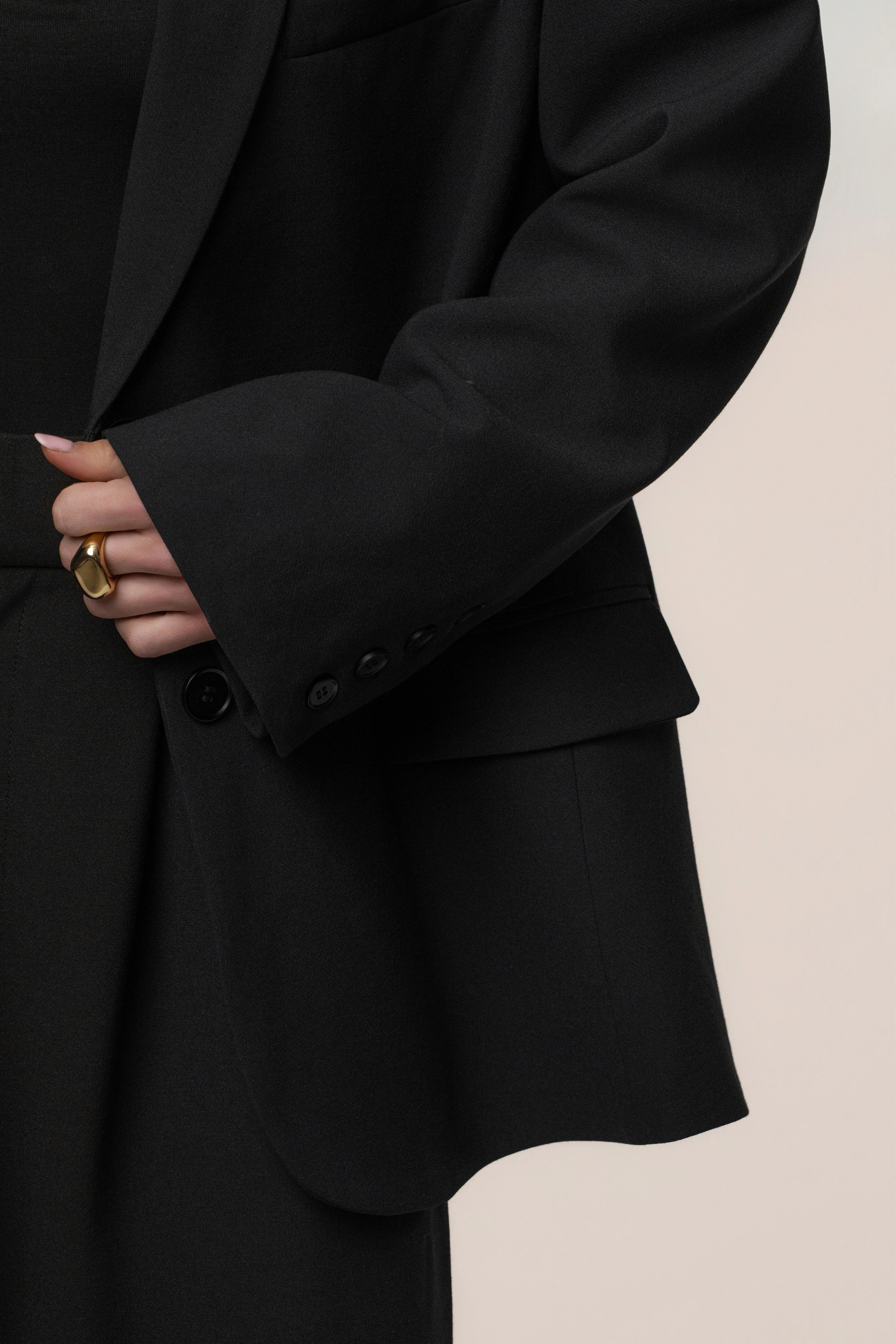 Black Core Standard Blazer - Image 5