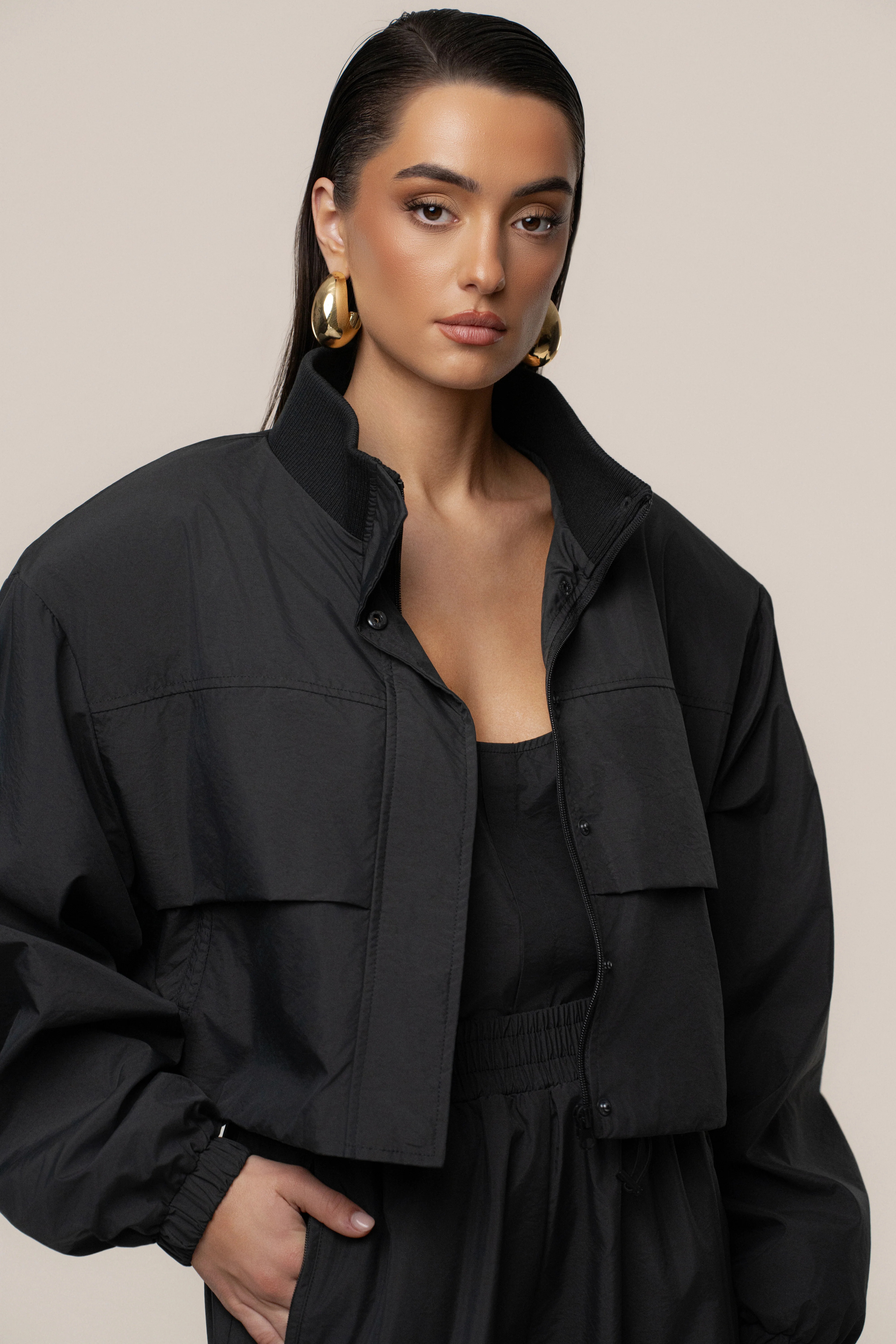Black Endure Jacket - Image 2