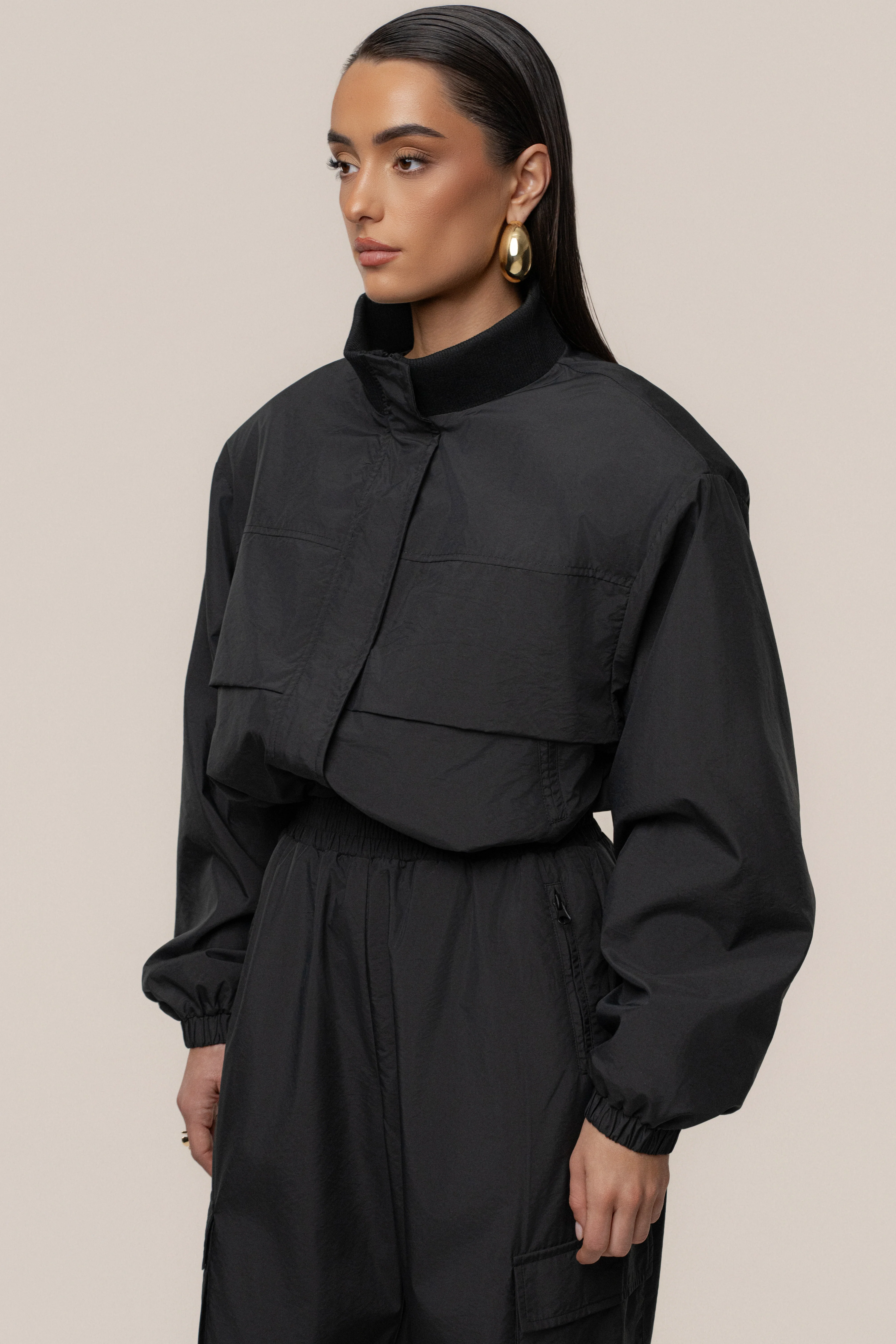 Black Endure Jacket - Image 3