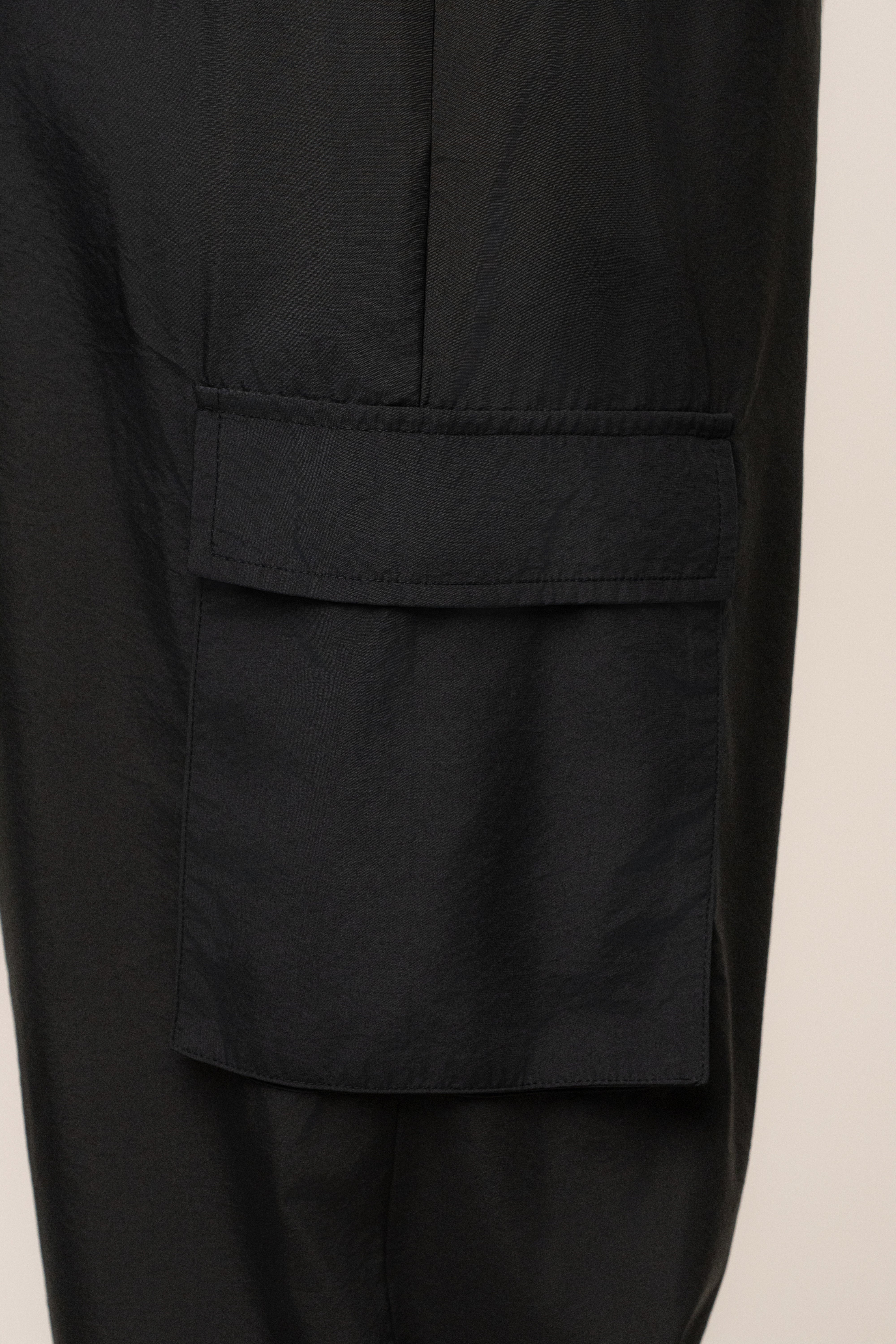 Black Endure Jogger - Image 14