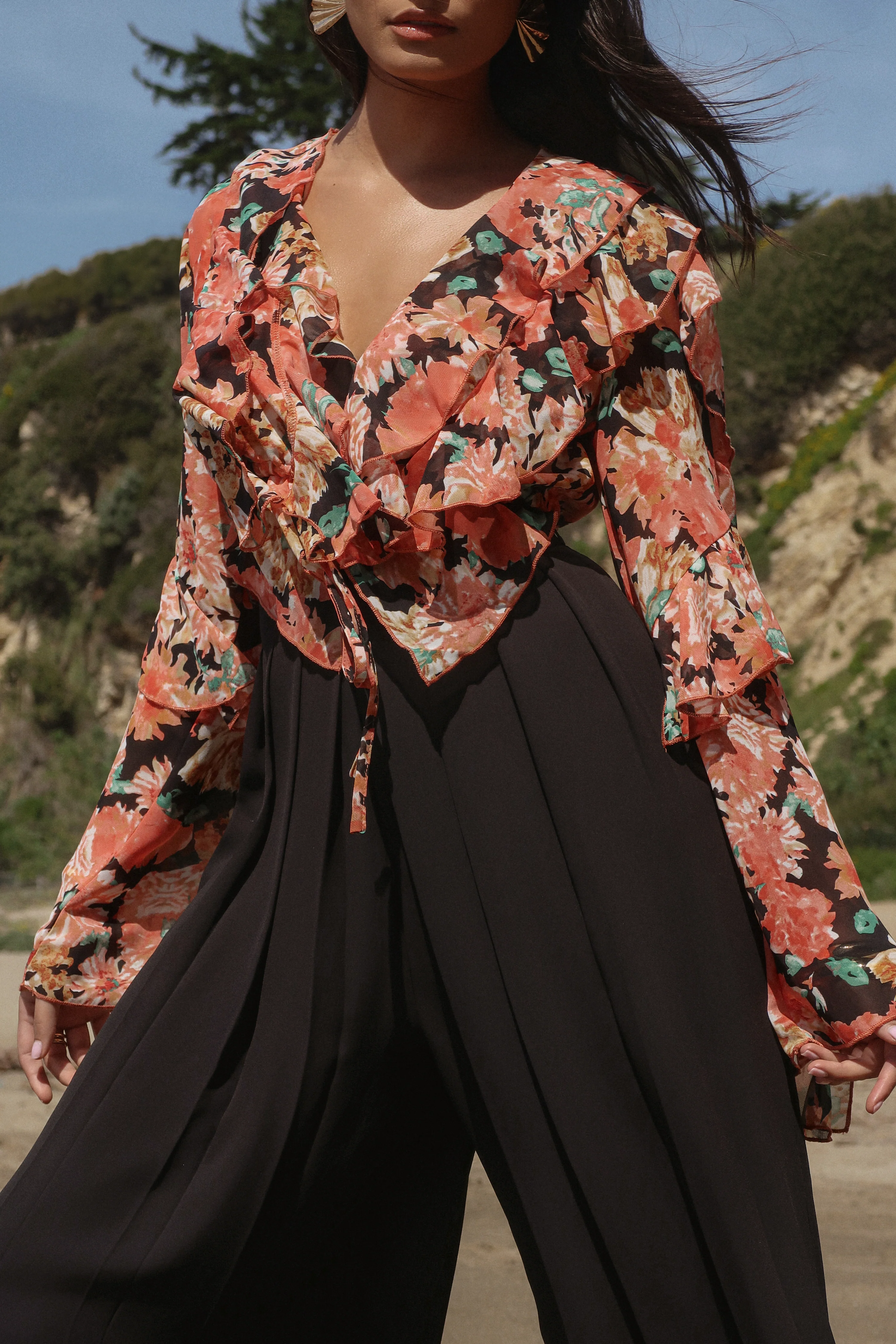 Black Floral Yvanna Ruffle Top - Image 28