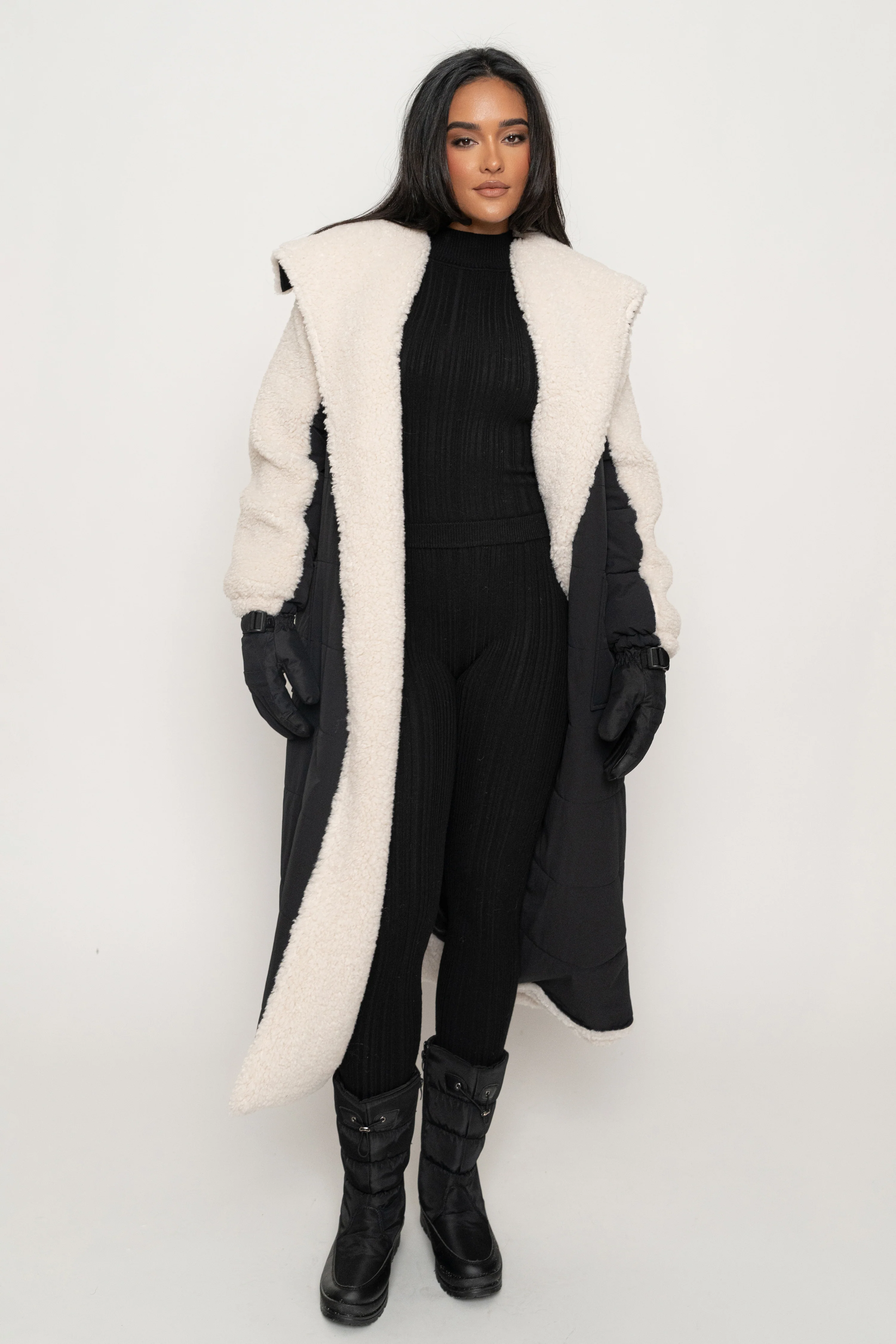Black/Ivory Contrast Sherpa Coat - Image 13