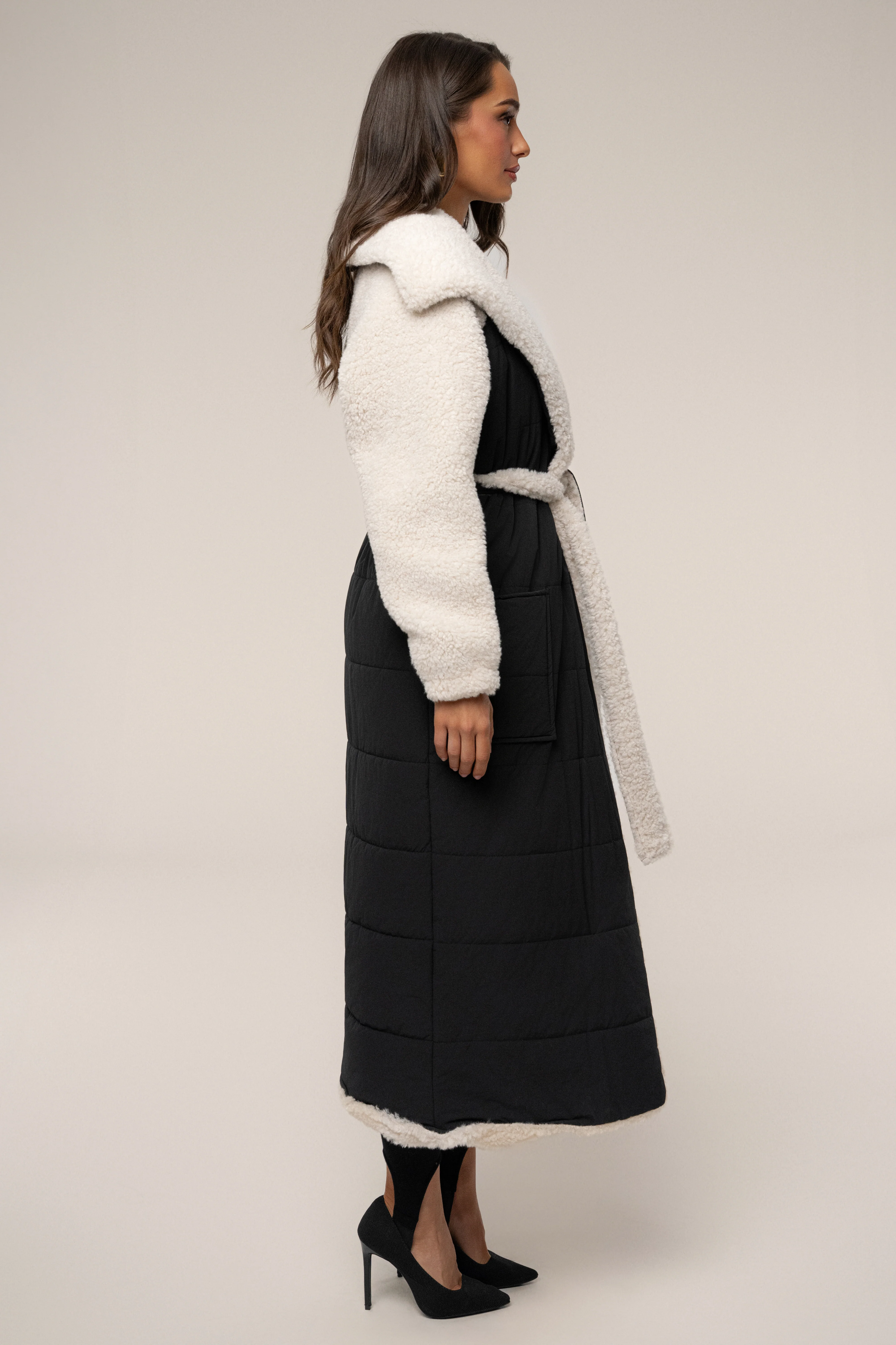 Black/Ivory Contrast Sherpa Coat - Image 14