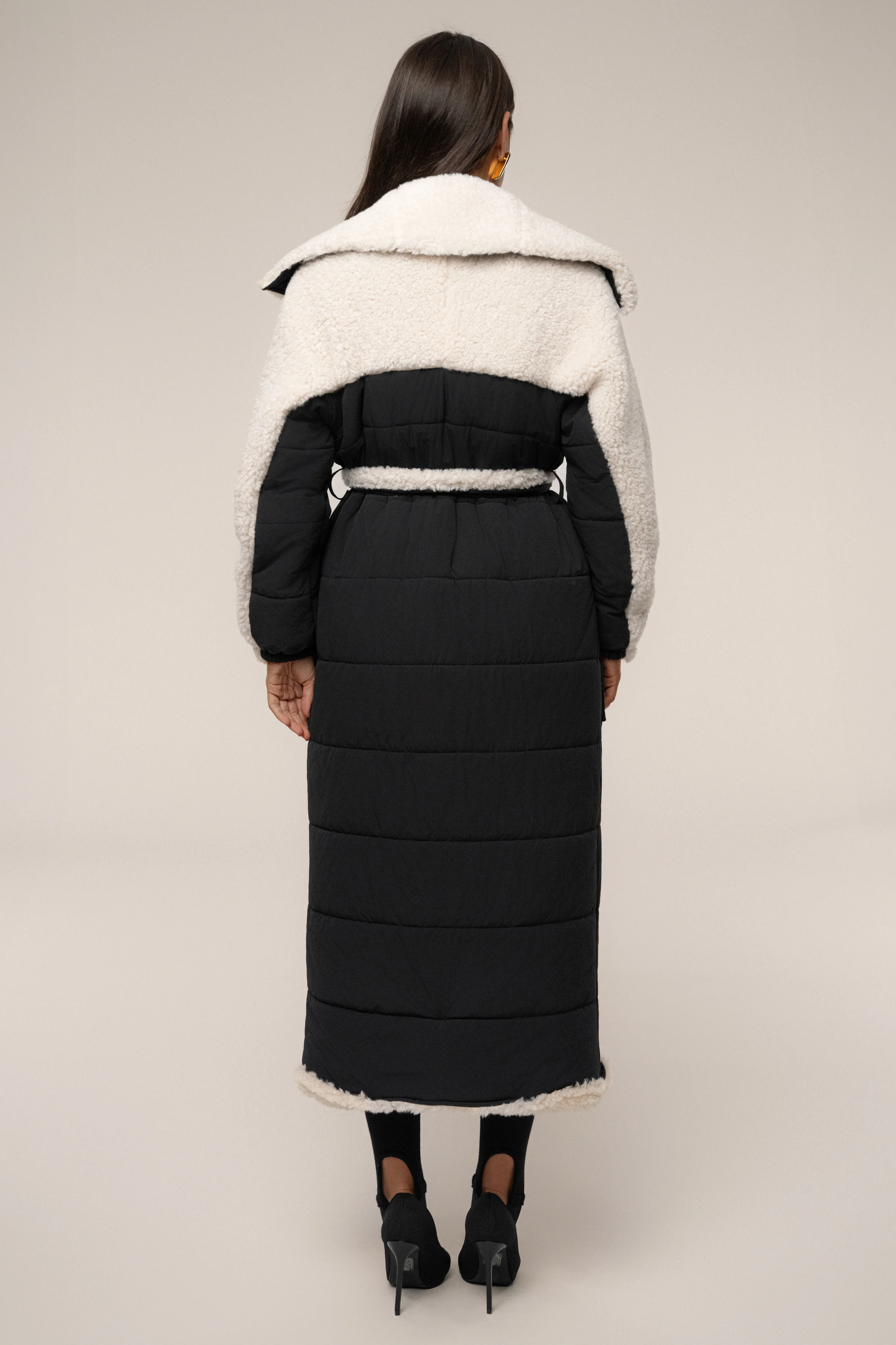 Black/Ivory Contrast Sherpa Coat - Image 15