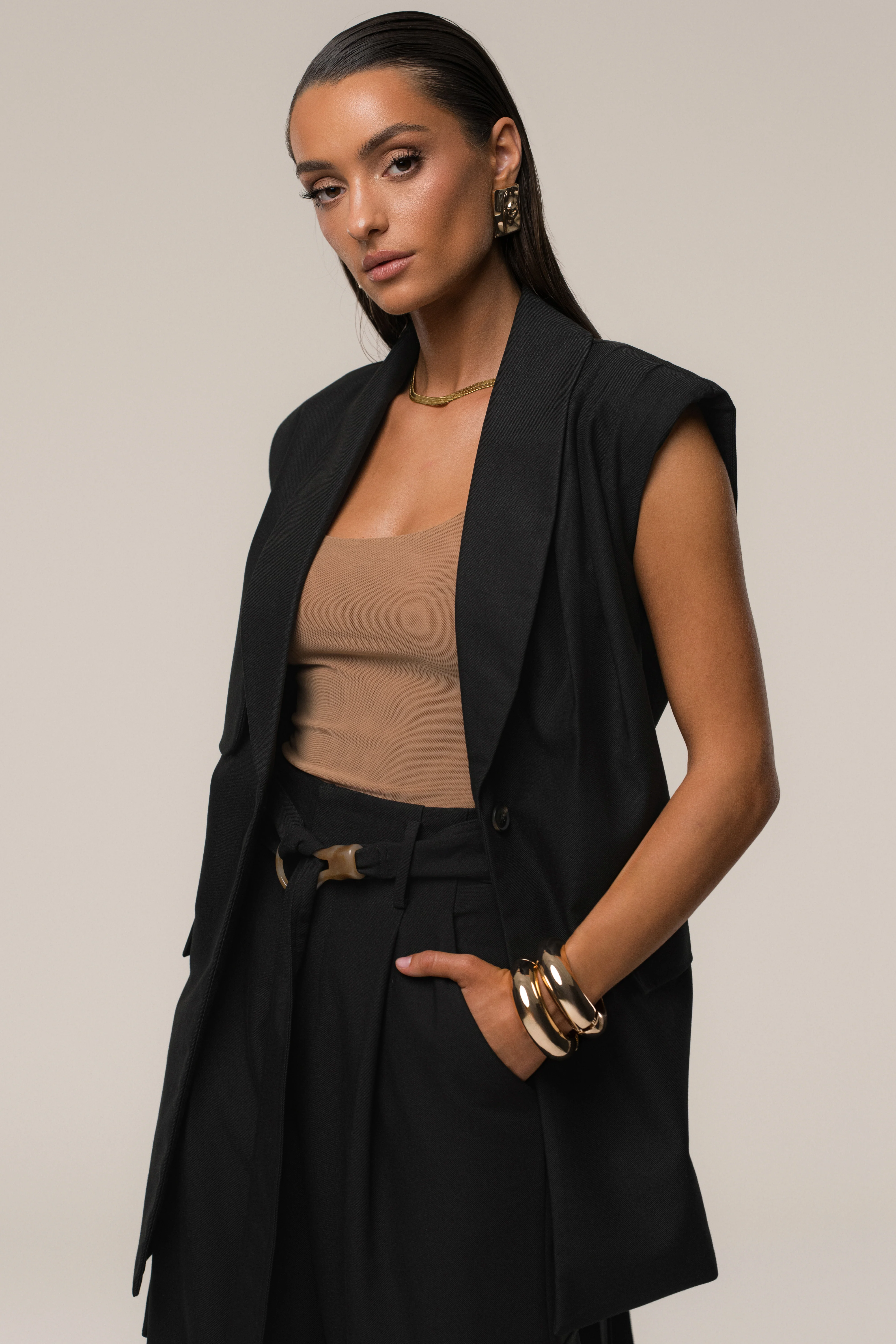 Black Jeanie Belted Vest - Image 12