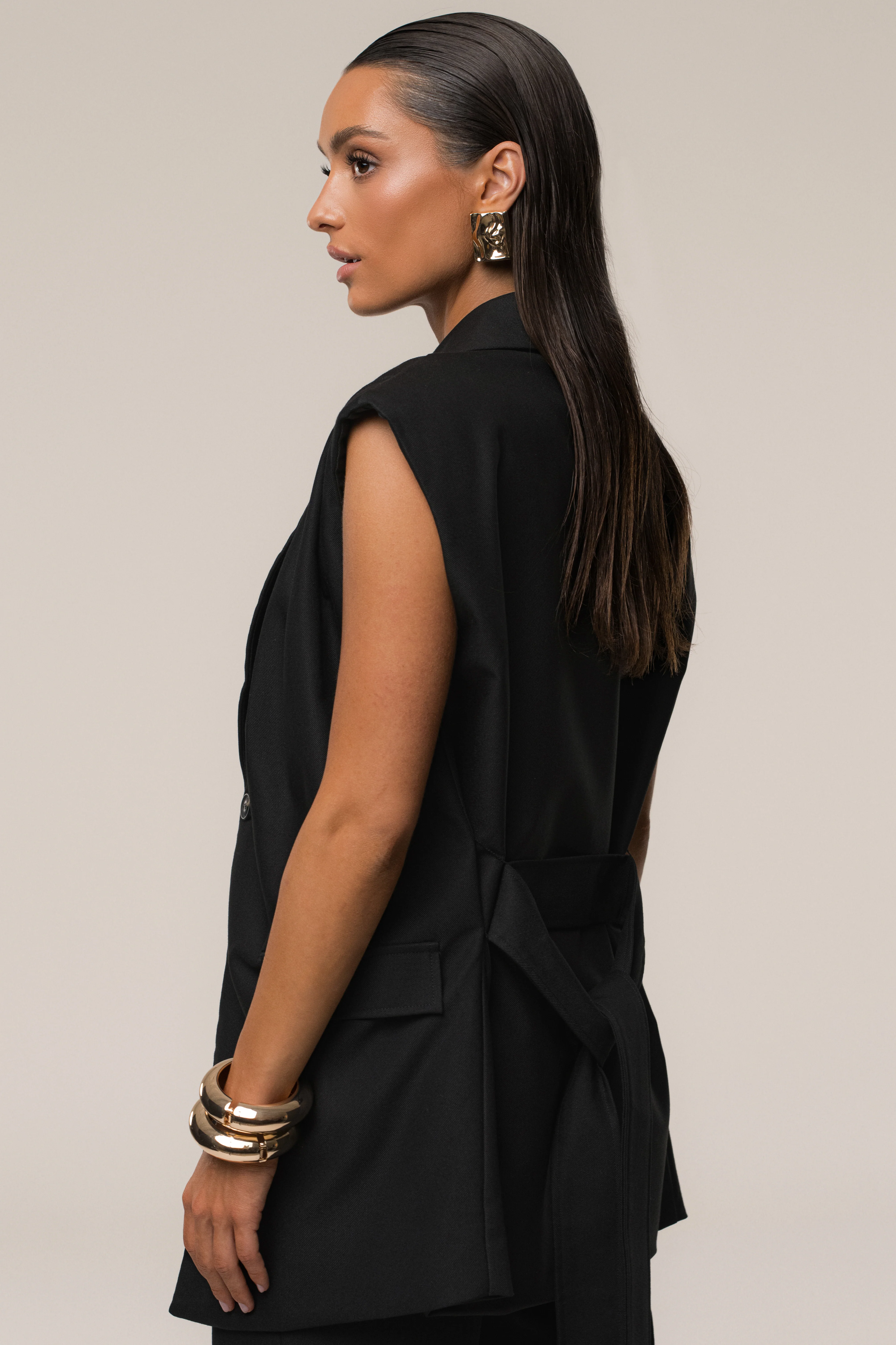 Black Jeanie Belted Vest - Image 15