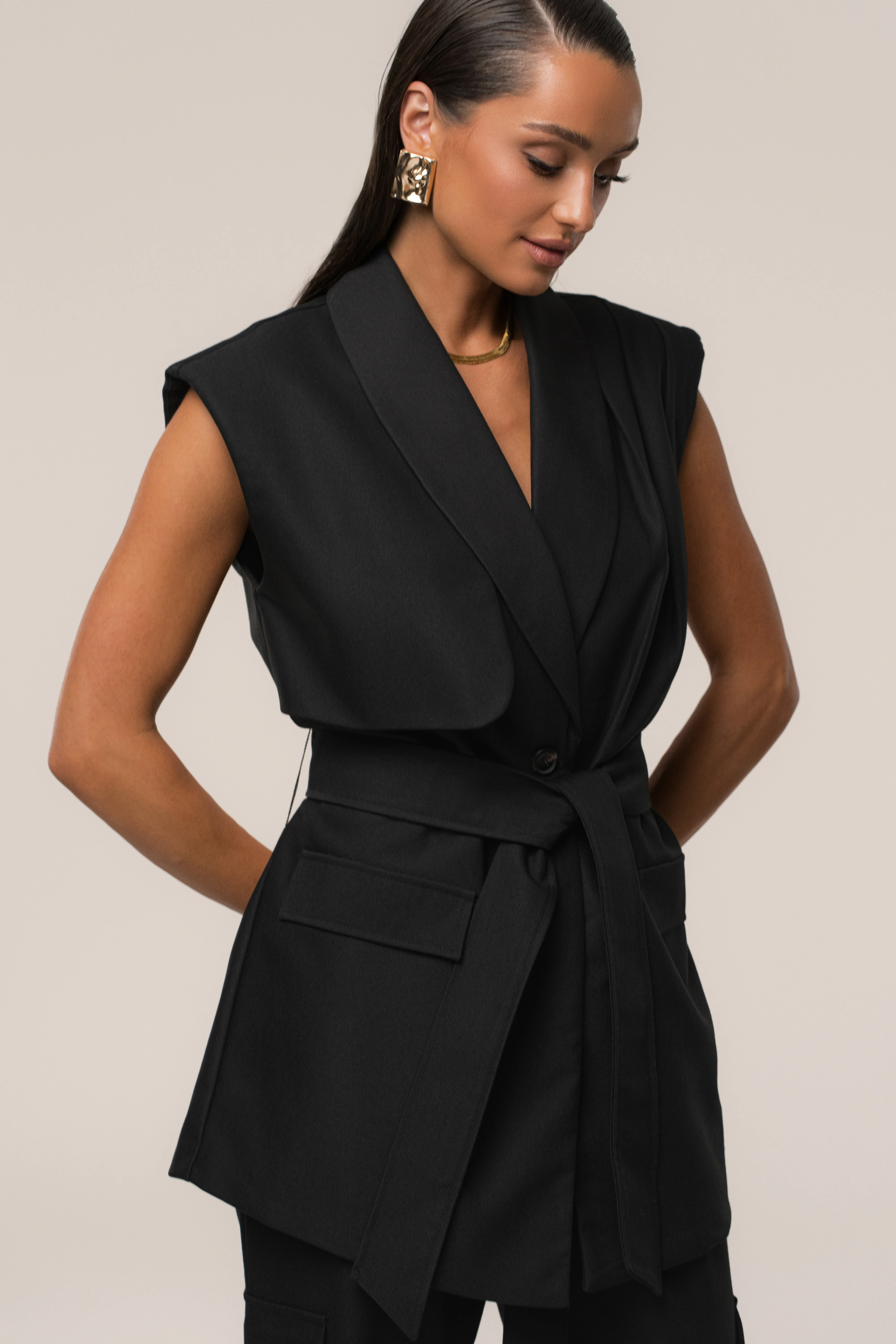 Black Jeanie Belted Vest - Image 9