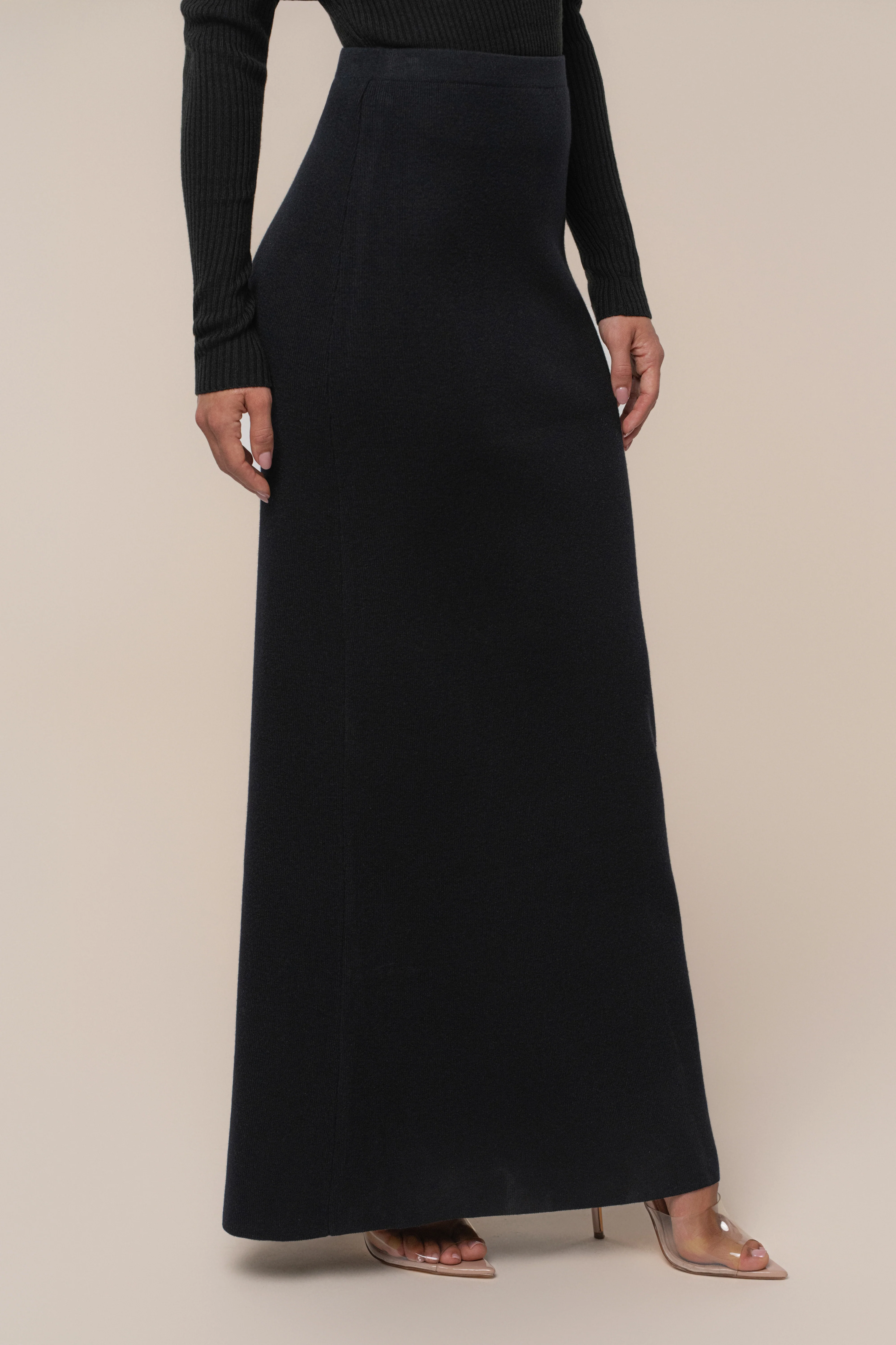 Black London Knit Maxi Skirt - Image 5