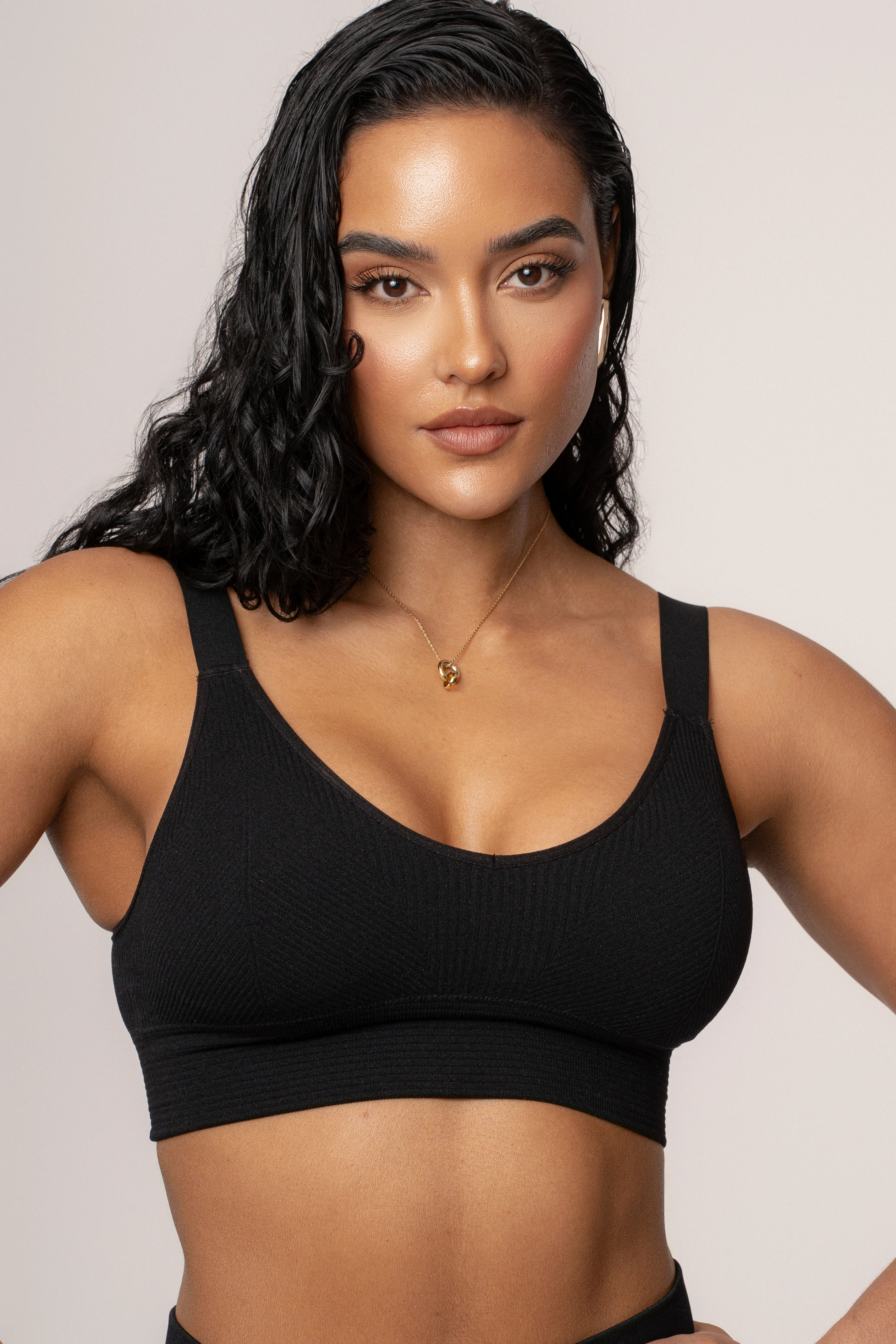 Black New Flow Active Top - Image 4