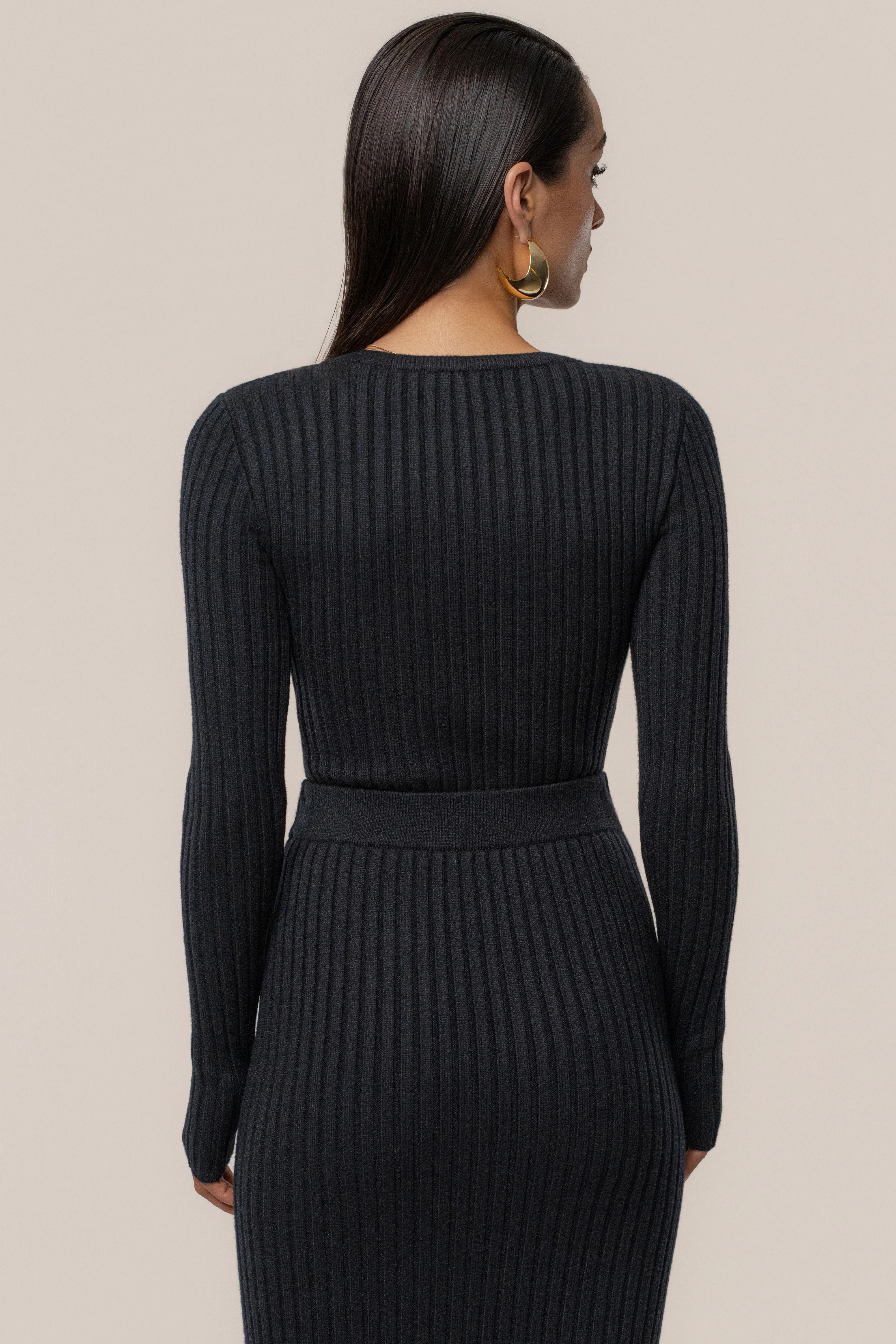 Black Overcast Ribbed Top - Image 9