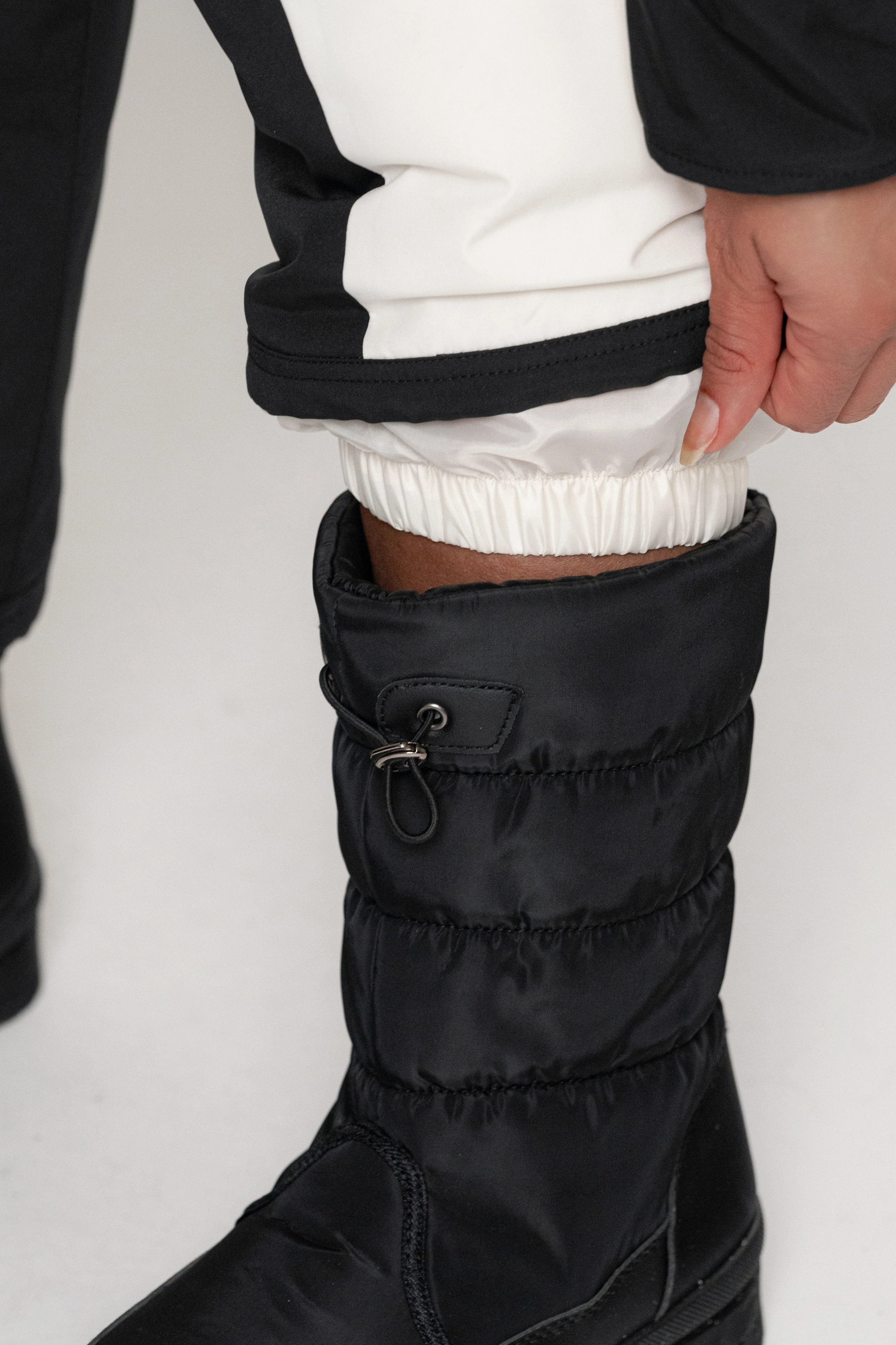 Black Polar Escape Ski Suit - Image 11