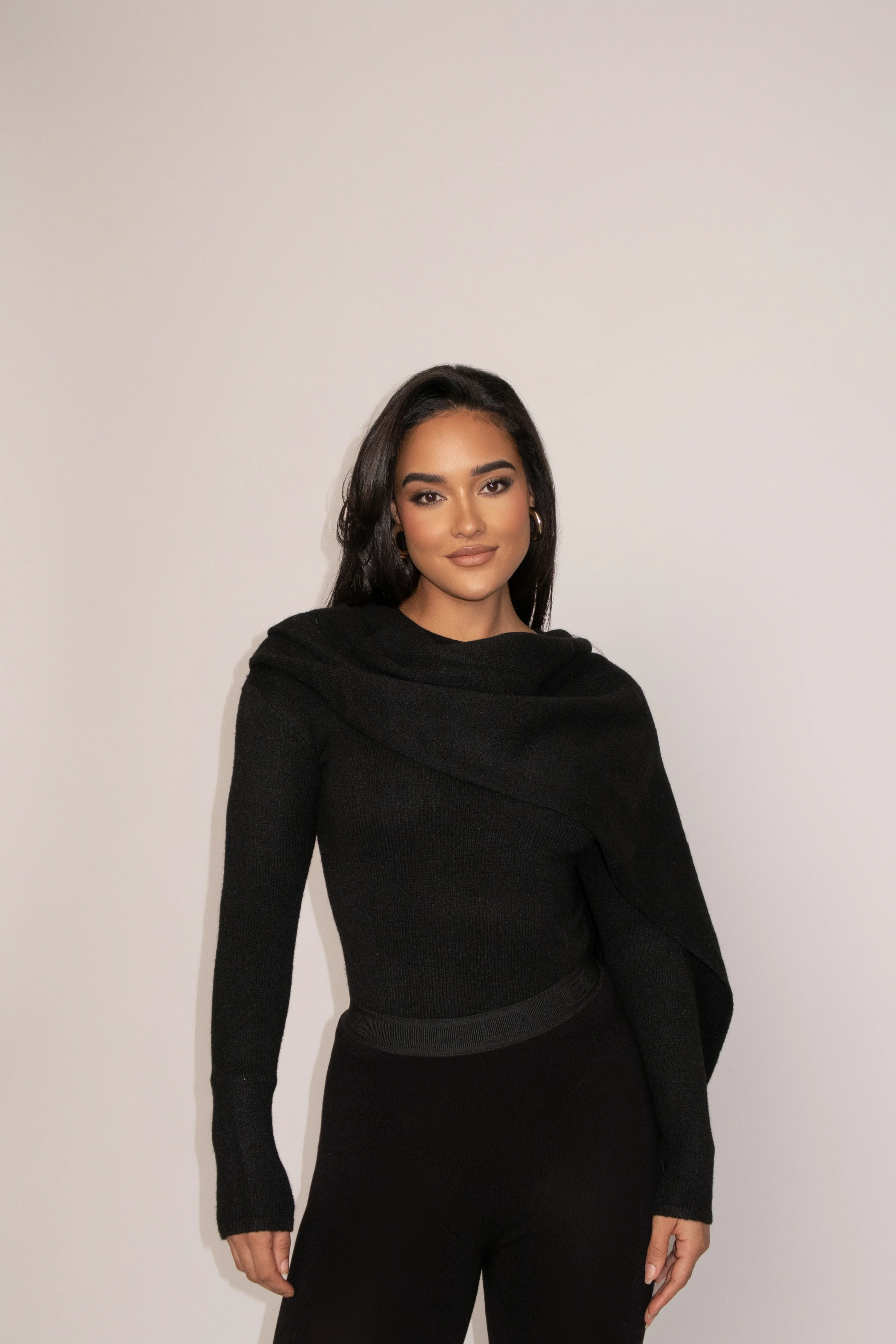 Black Ribbed Scarf Top - Image 5