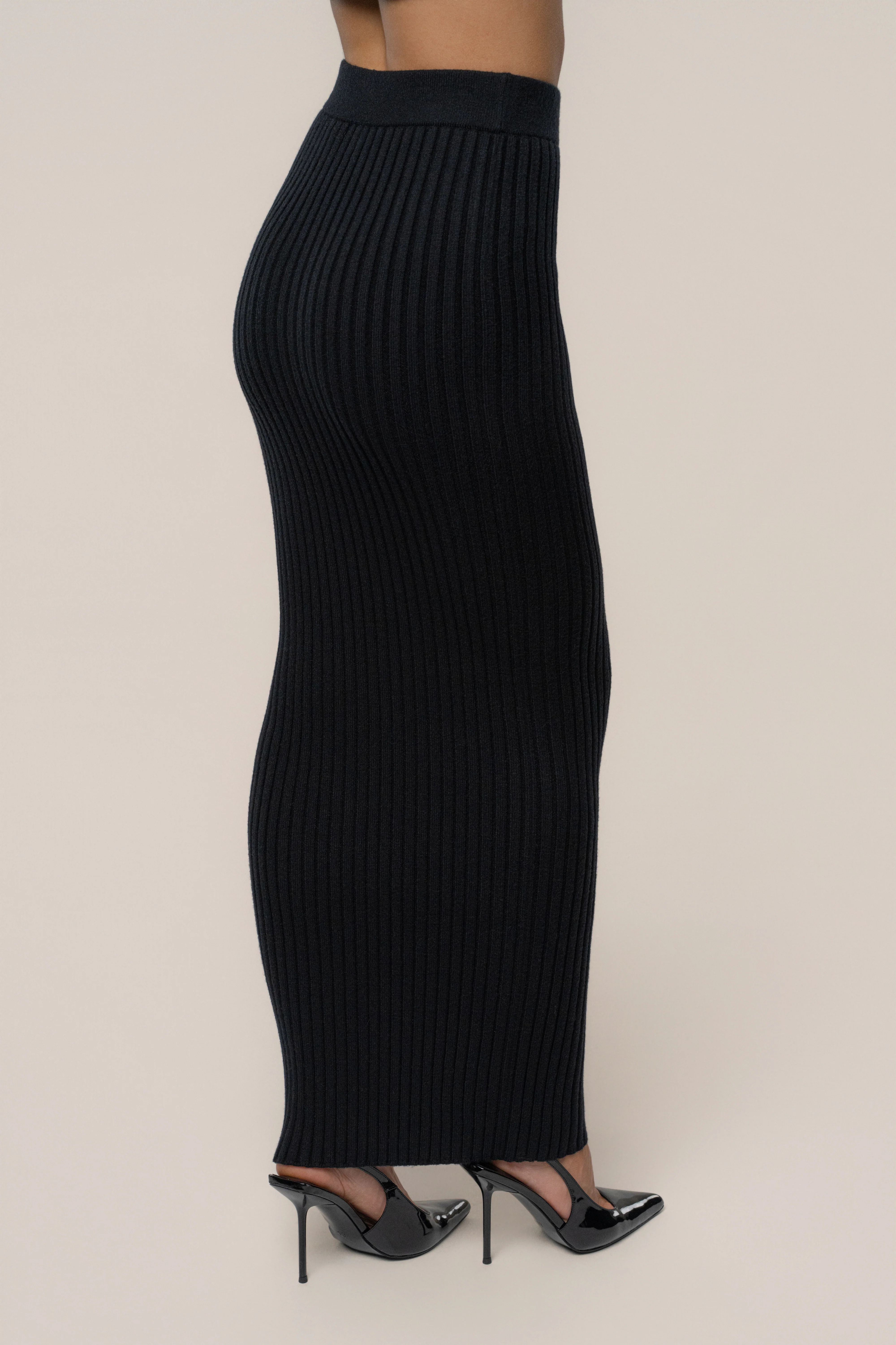 Black Soft Reset Ribbed Skirt - Image 7