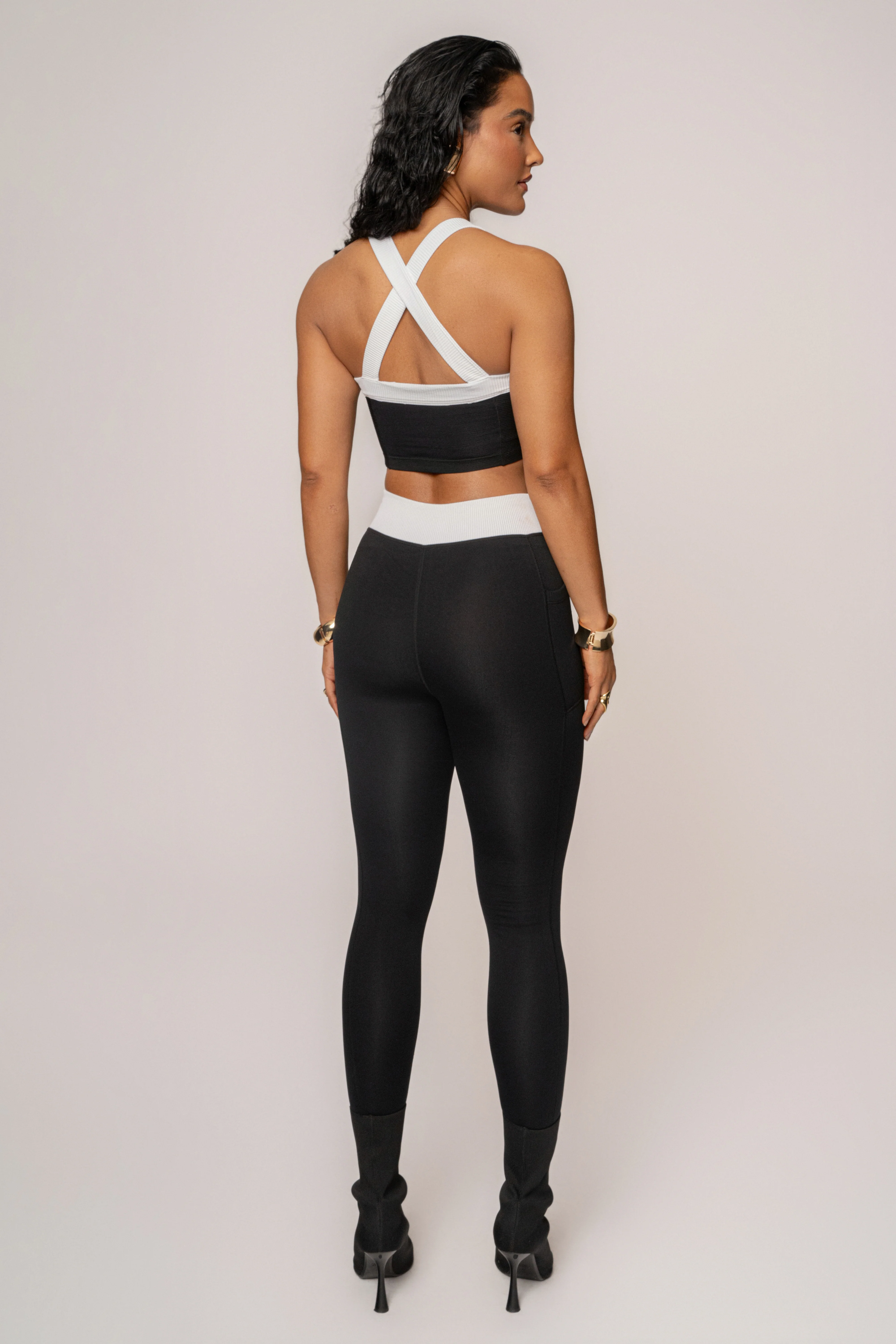 Black/White Inspire Movement Leggings - Image 15