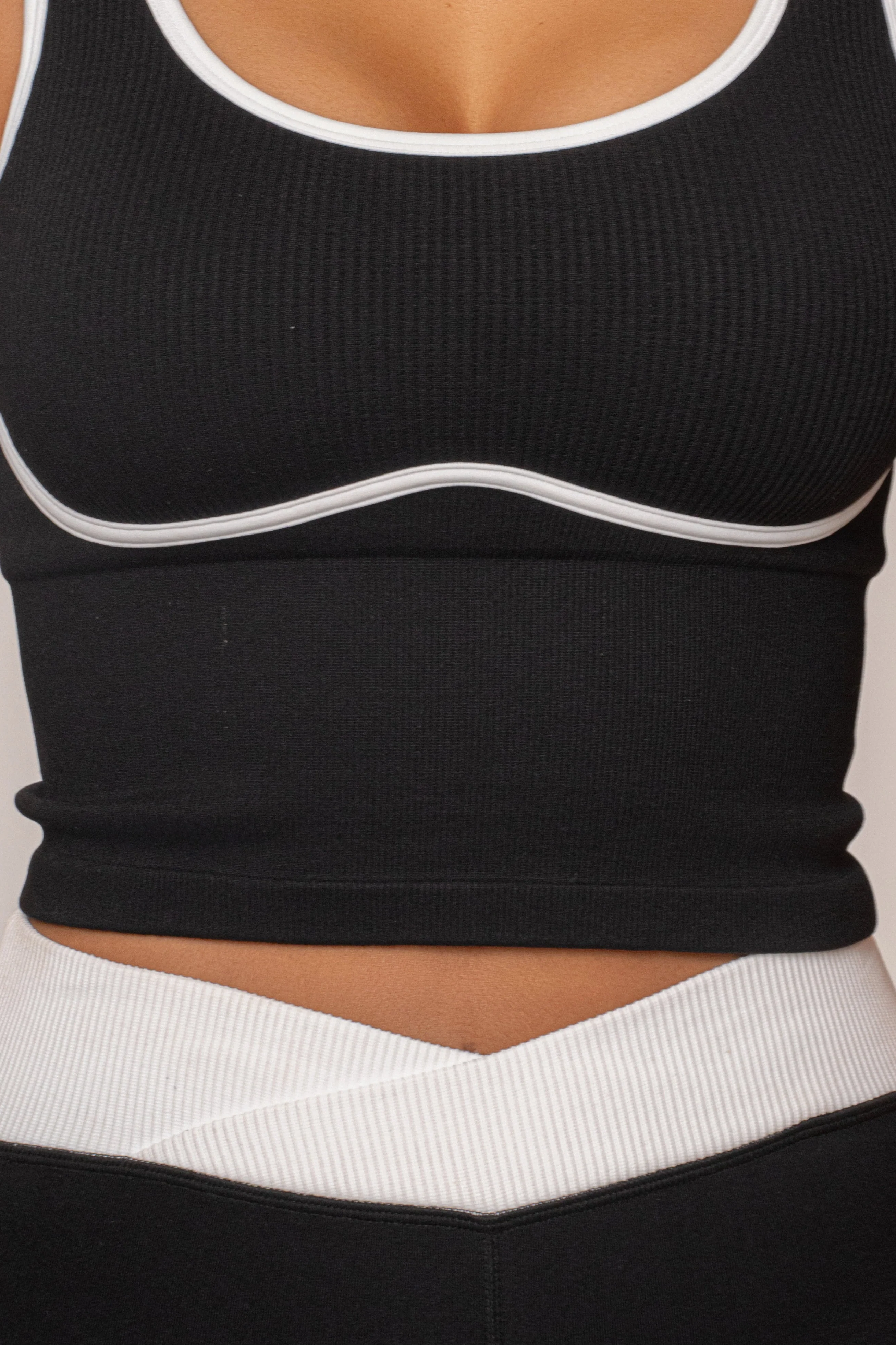 Black/White Limitless Performance Top - Image 9