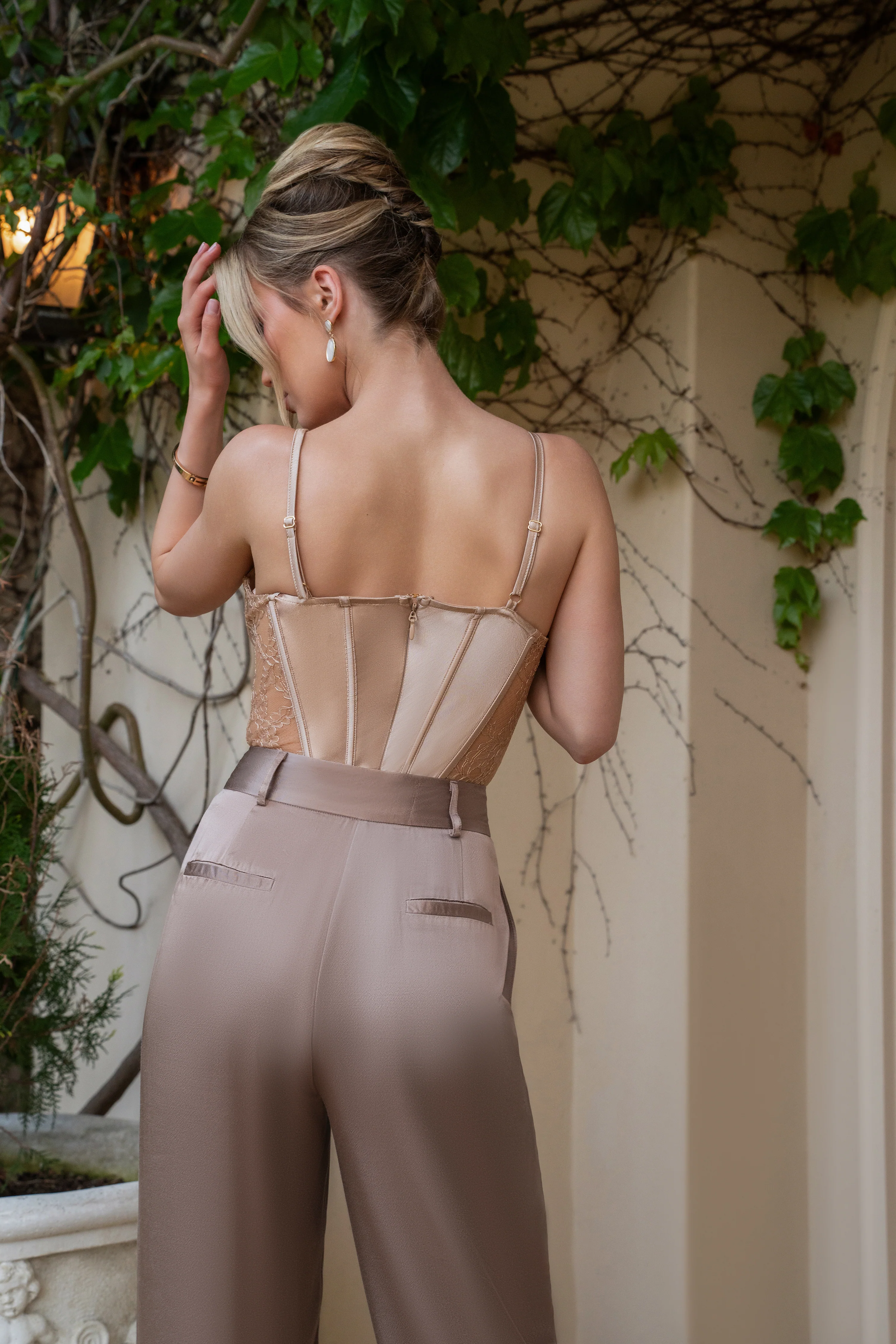 Bronze Incomparable Lace Bodysuit - Image 12