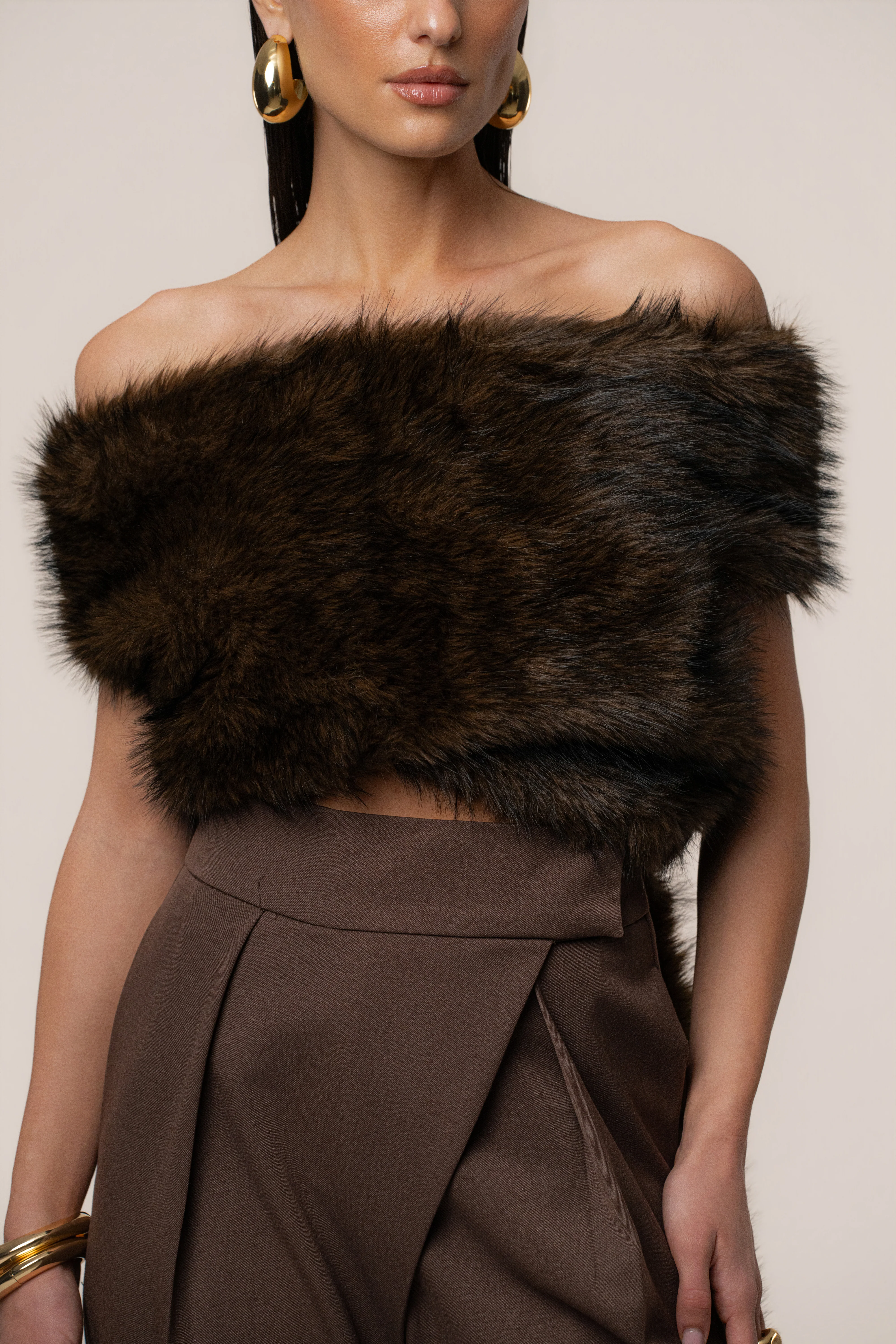Brown Winter Bliss Faux Fur Wrap - Image 9