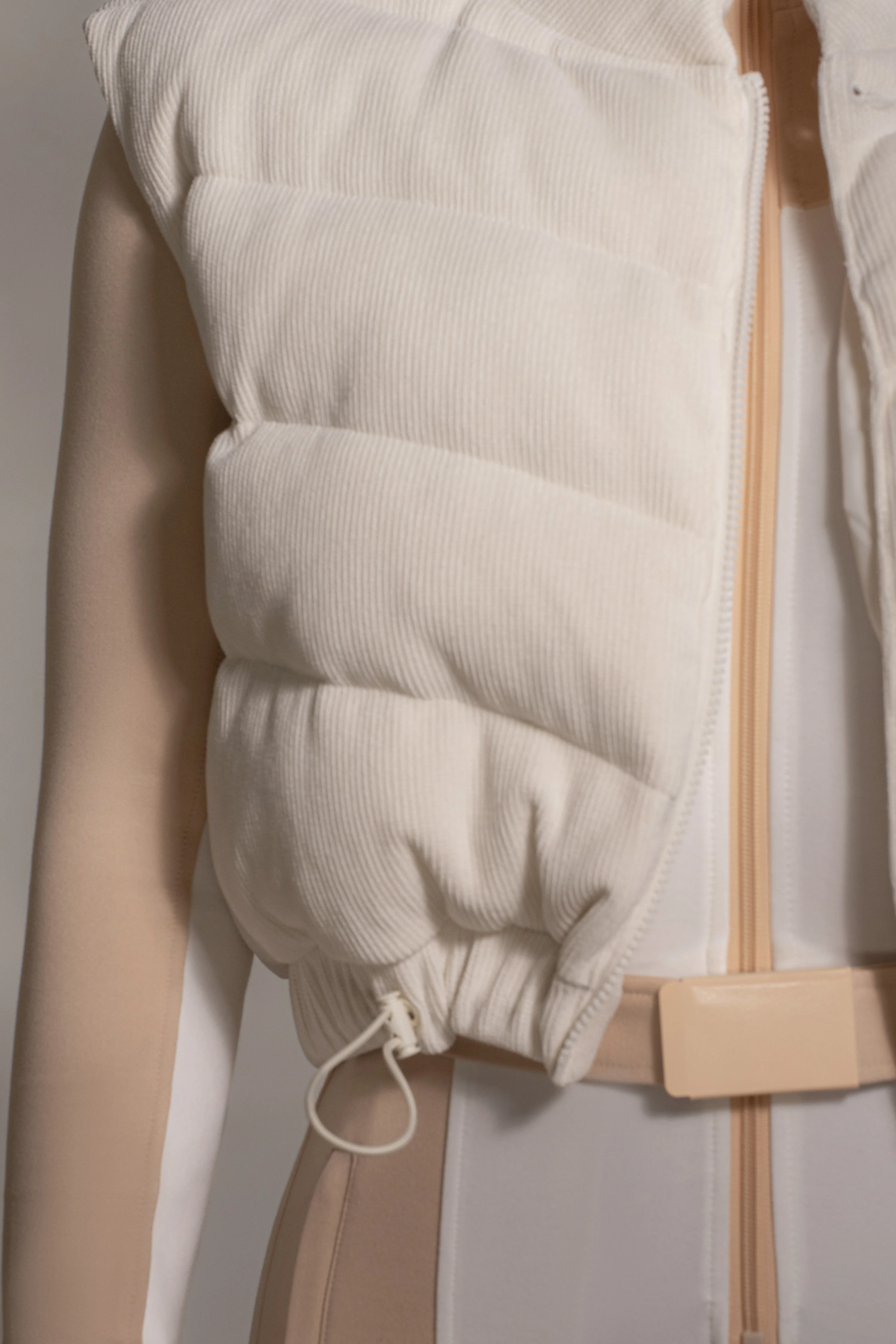 Buttercream Delma Ribbed Puffer Vest - Image 9