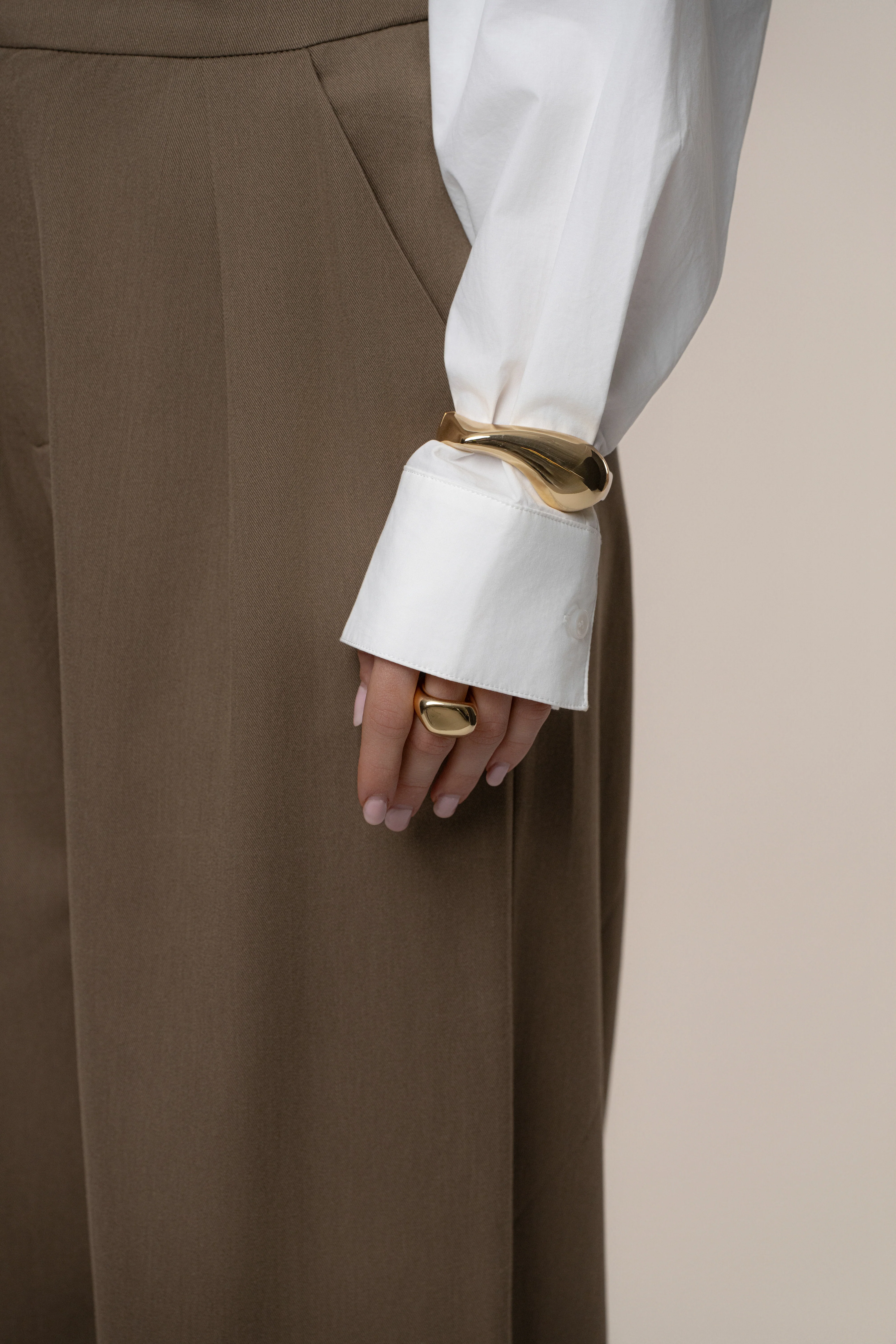 Gold Ines Hinge Bracelet - Image 2