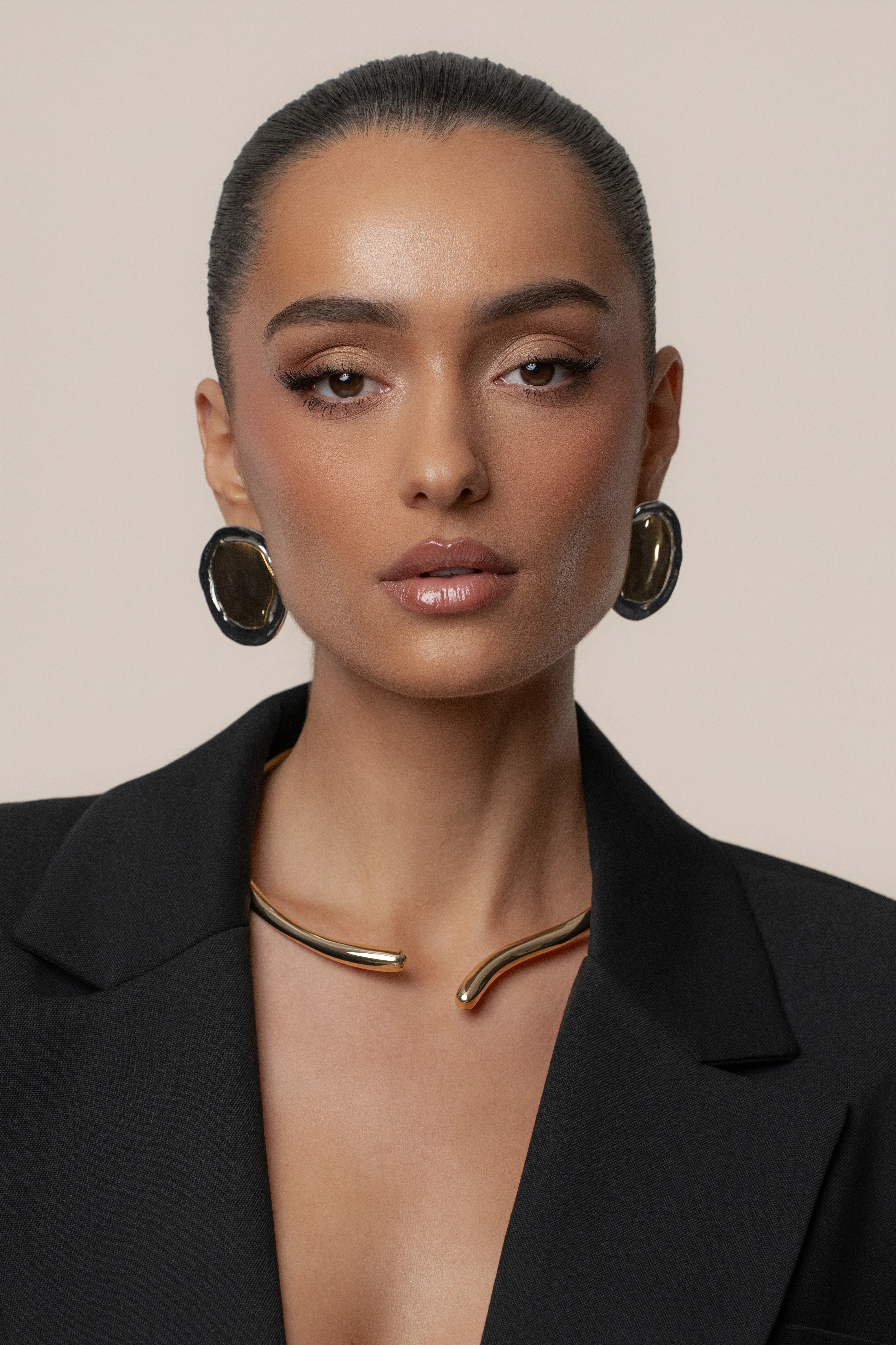 Gold Jules Earrings - Image 4