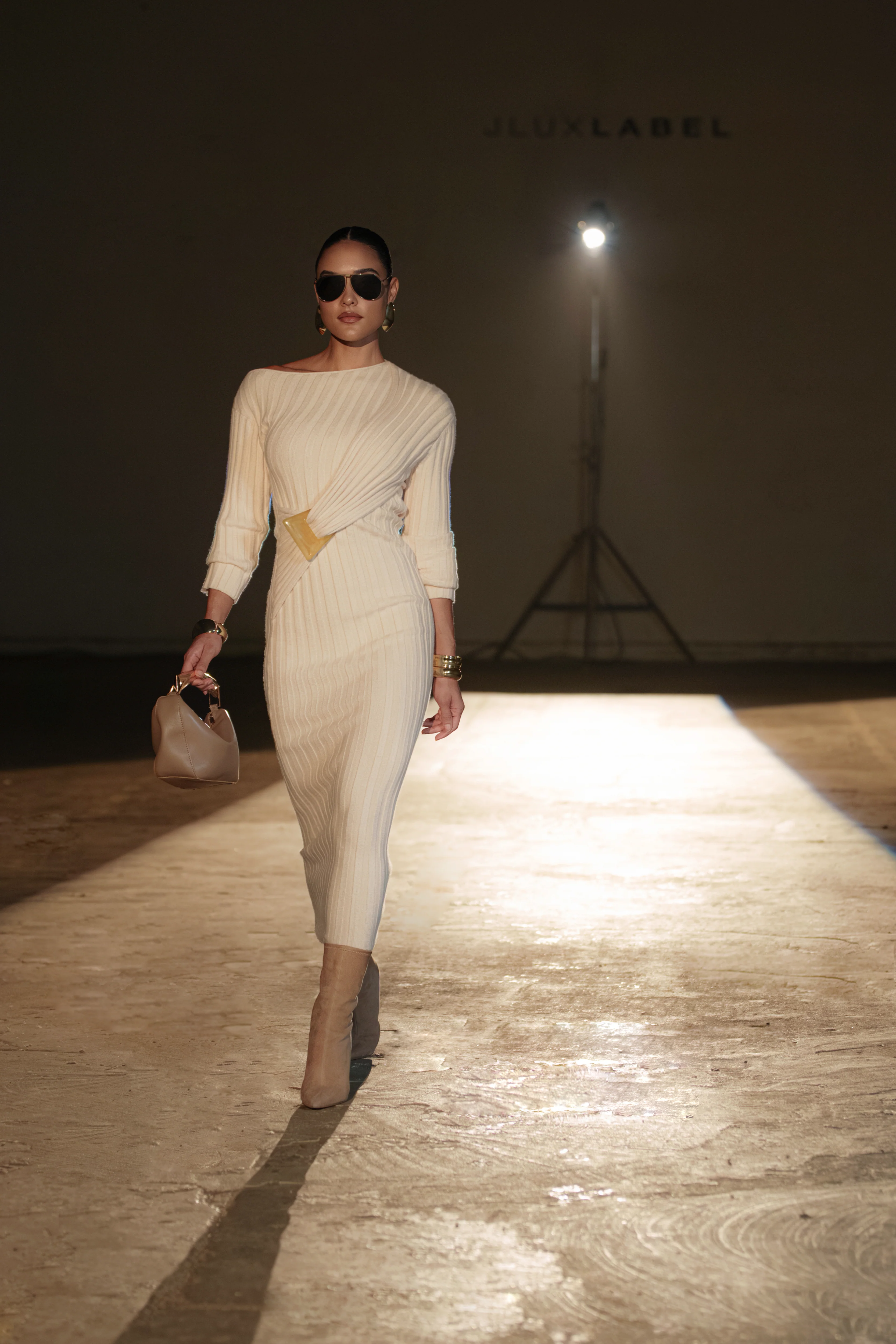 Ivory Auttomn Maxi Dress - Image 5