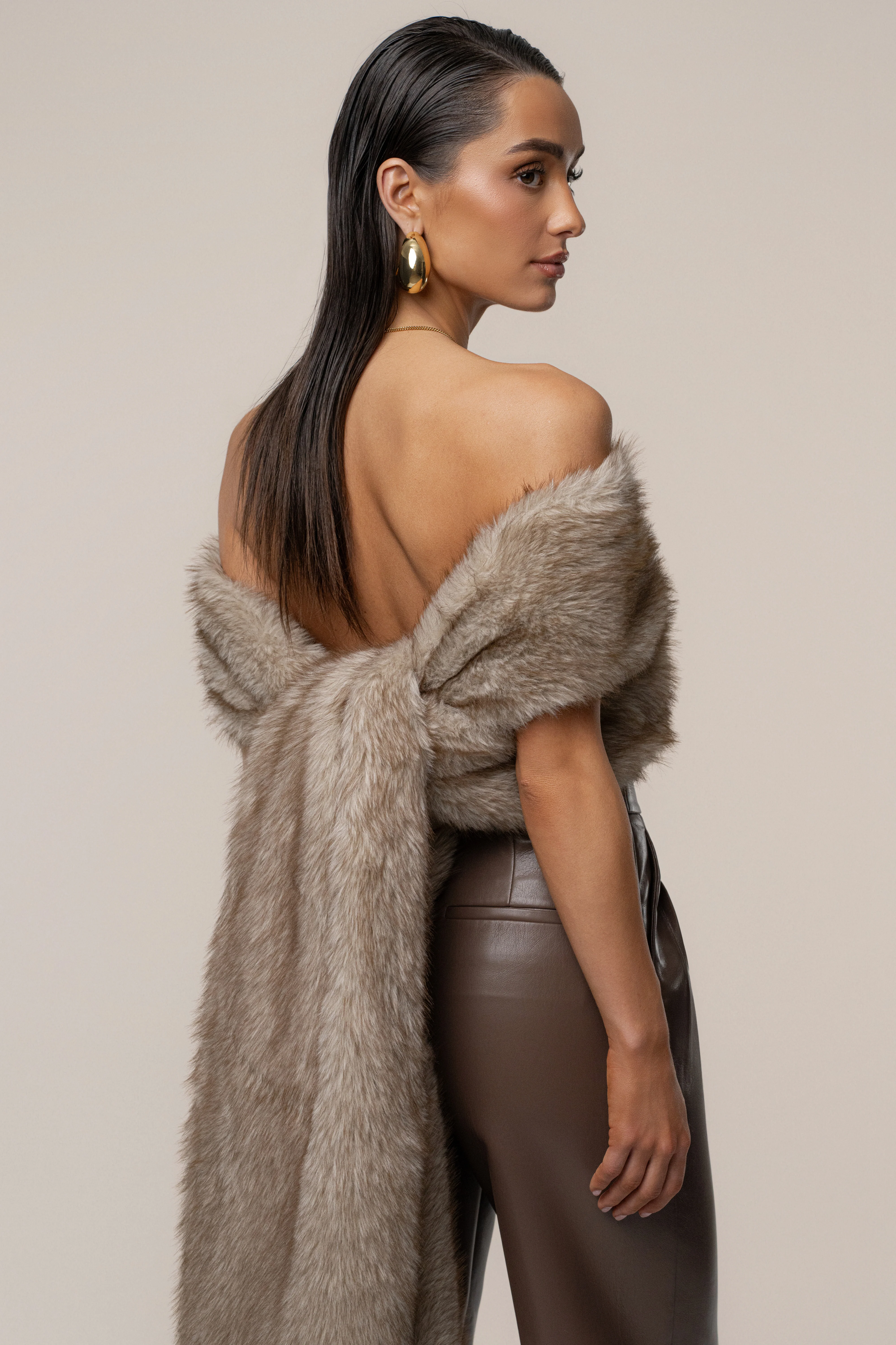 Ivory/Brown Winter Bliss Faux Fur Wrap - Image 16