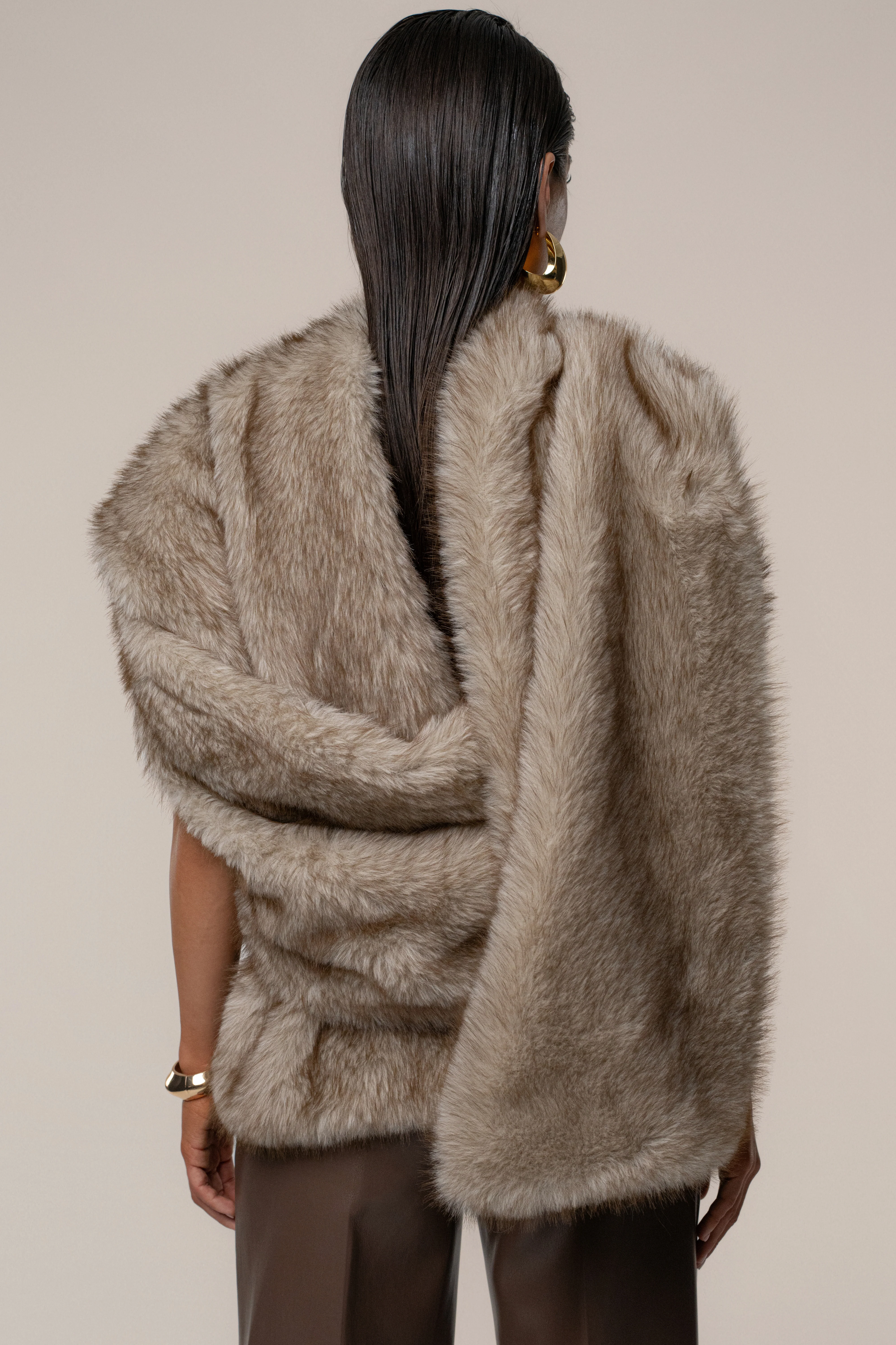 Ivory/Brown Winter Bliss Faux Fur Wrap - Image 17