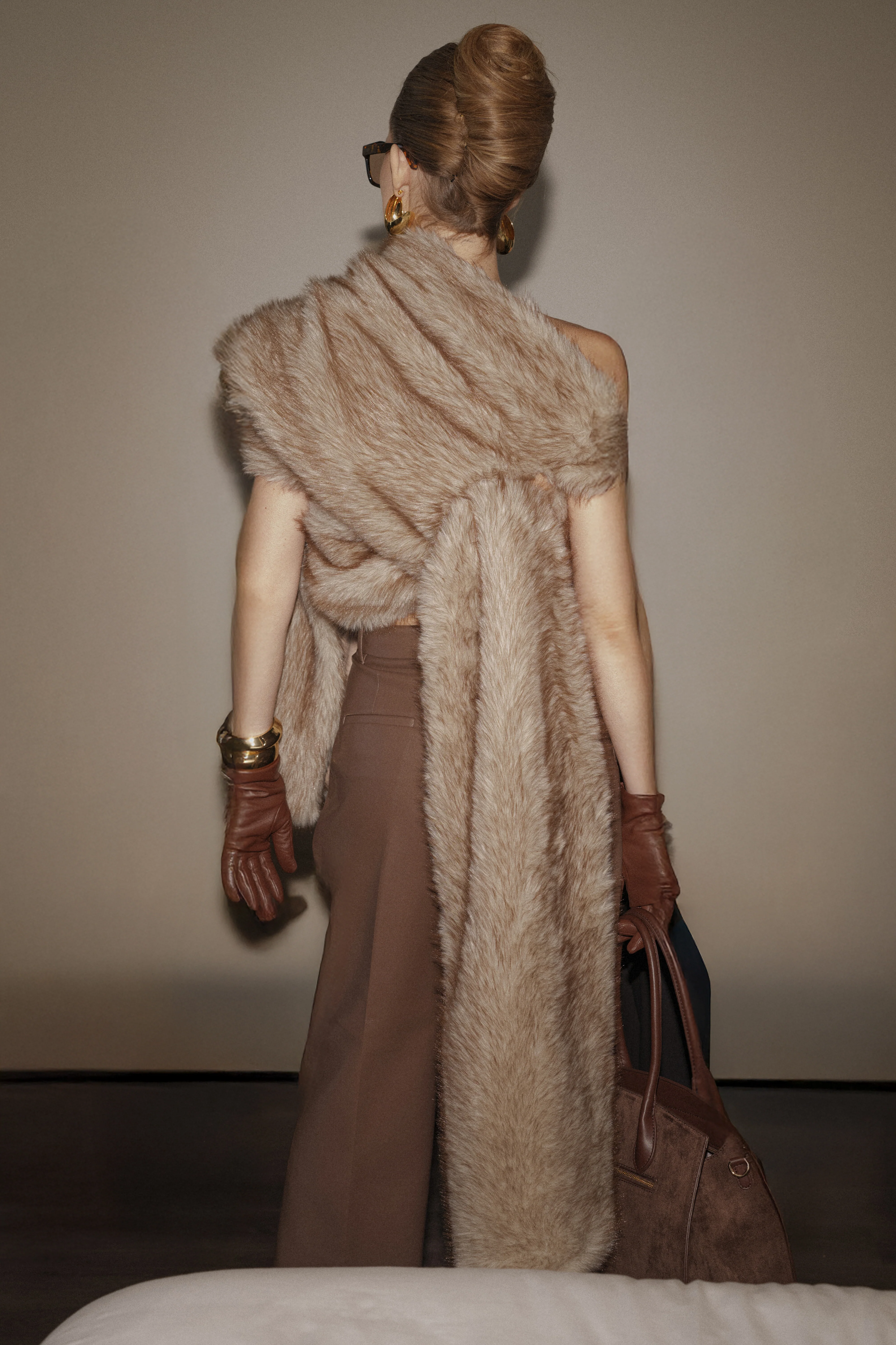 Ivory/Brown Winter Bliss Faux Fur Wrap - Image 3