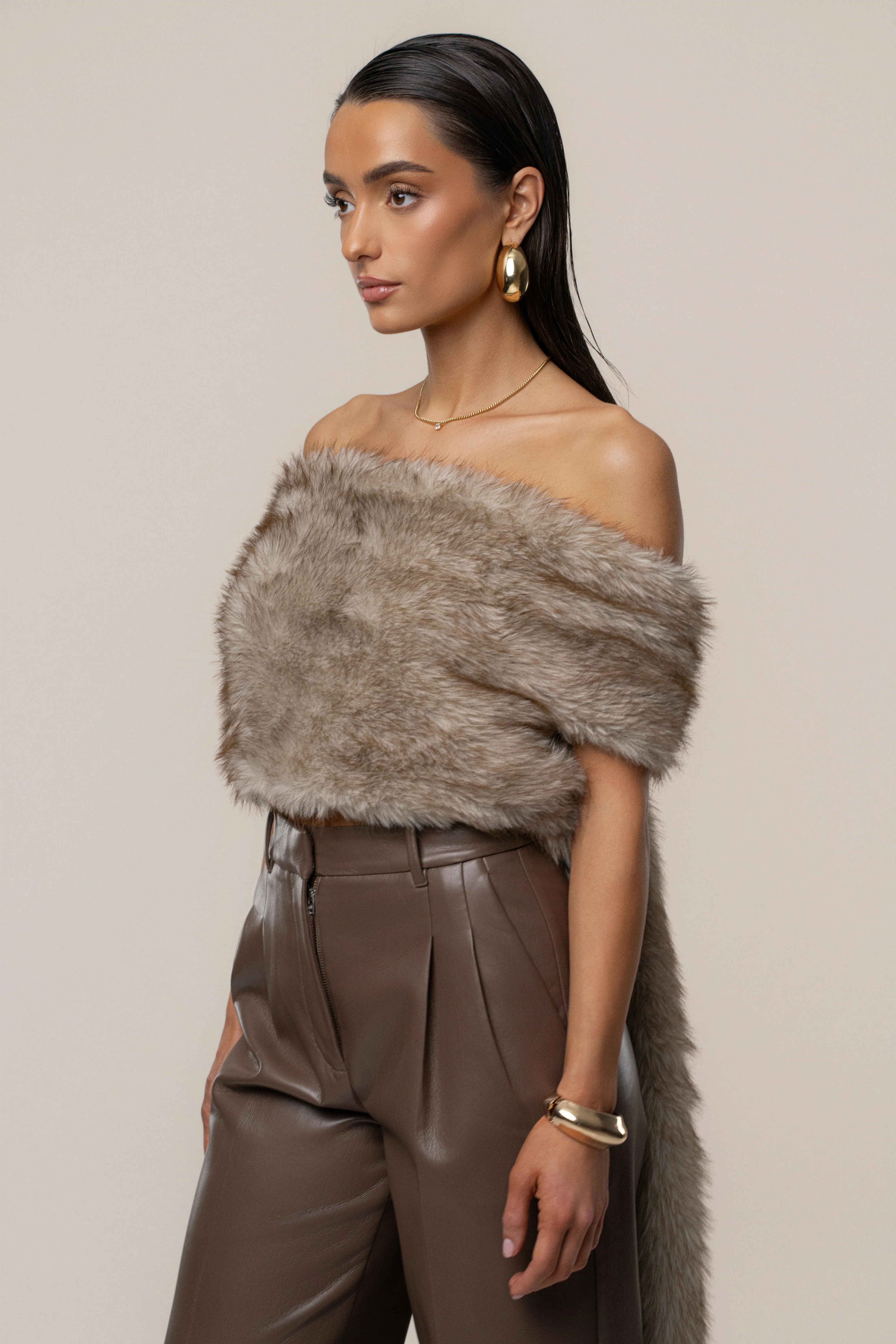 Ivory/Brown Winter Bliss Faux Fur Wrap - Image 8