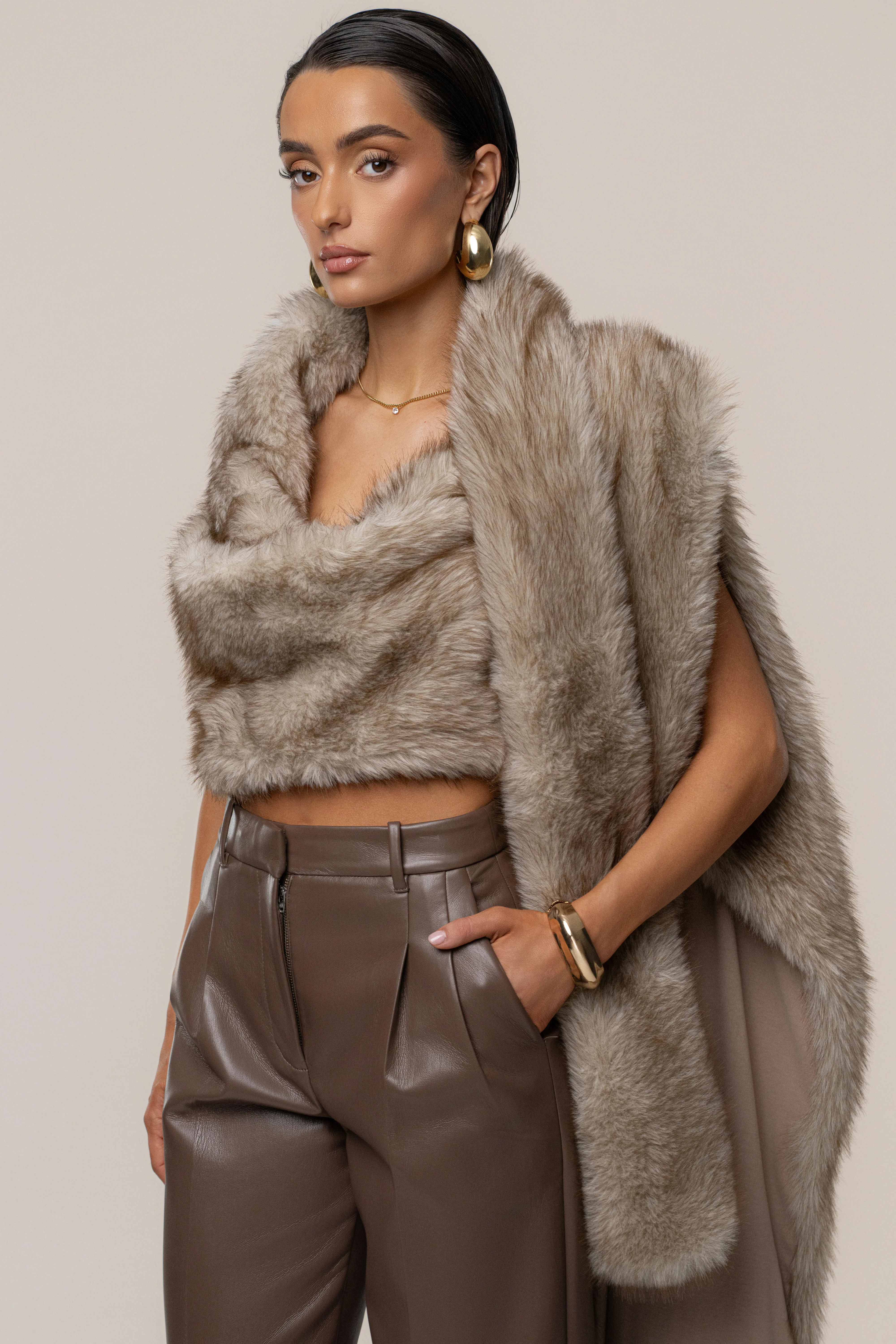 Ivory/Brown Winter Bliss Faux Fur Wrap - Image 9