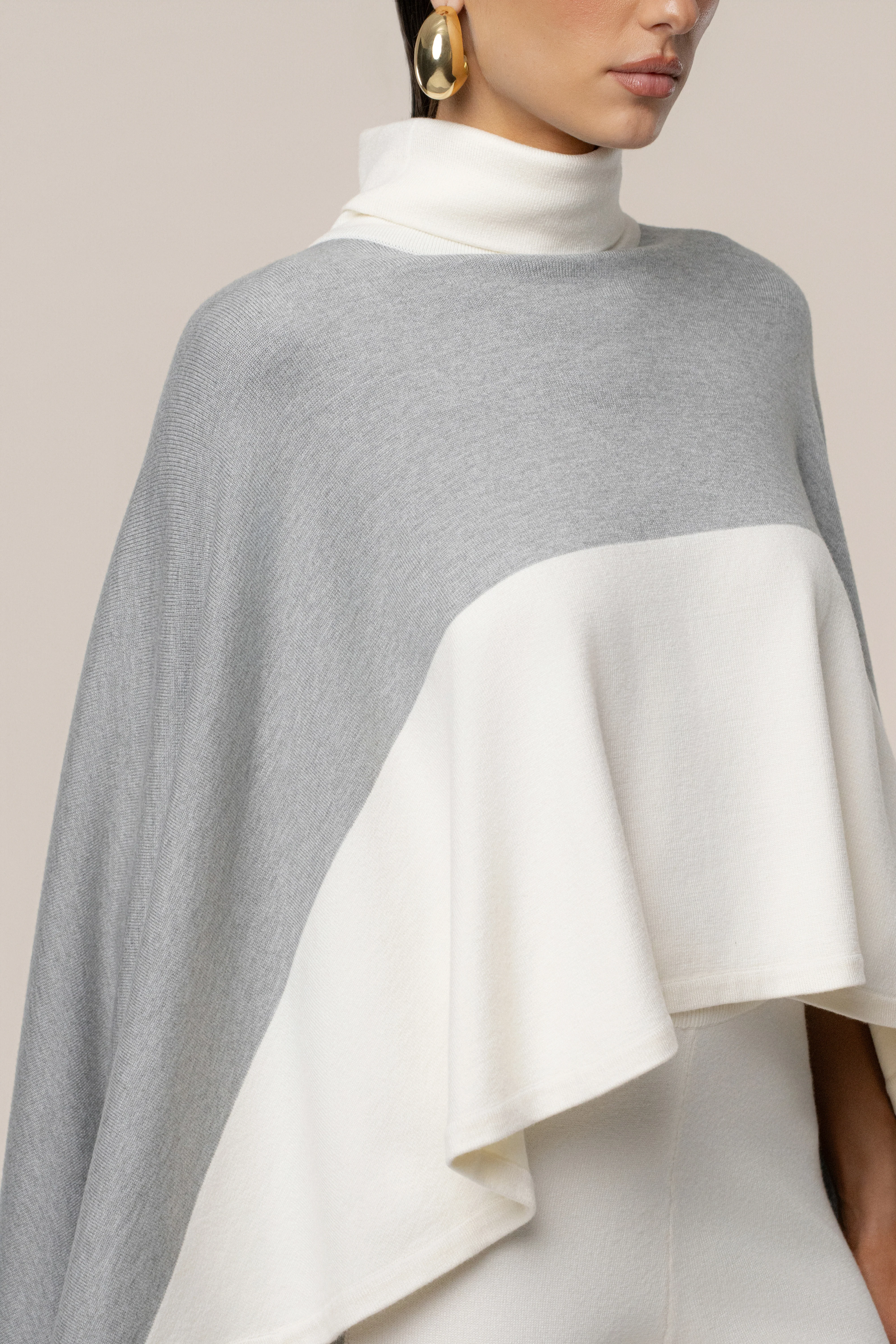 Ivory Chasing Fall Contrast Top - Image 10