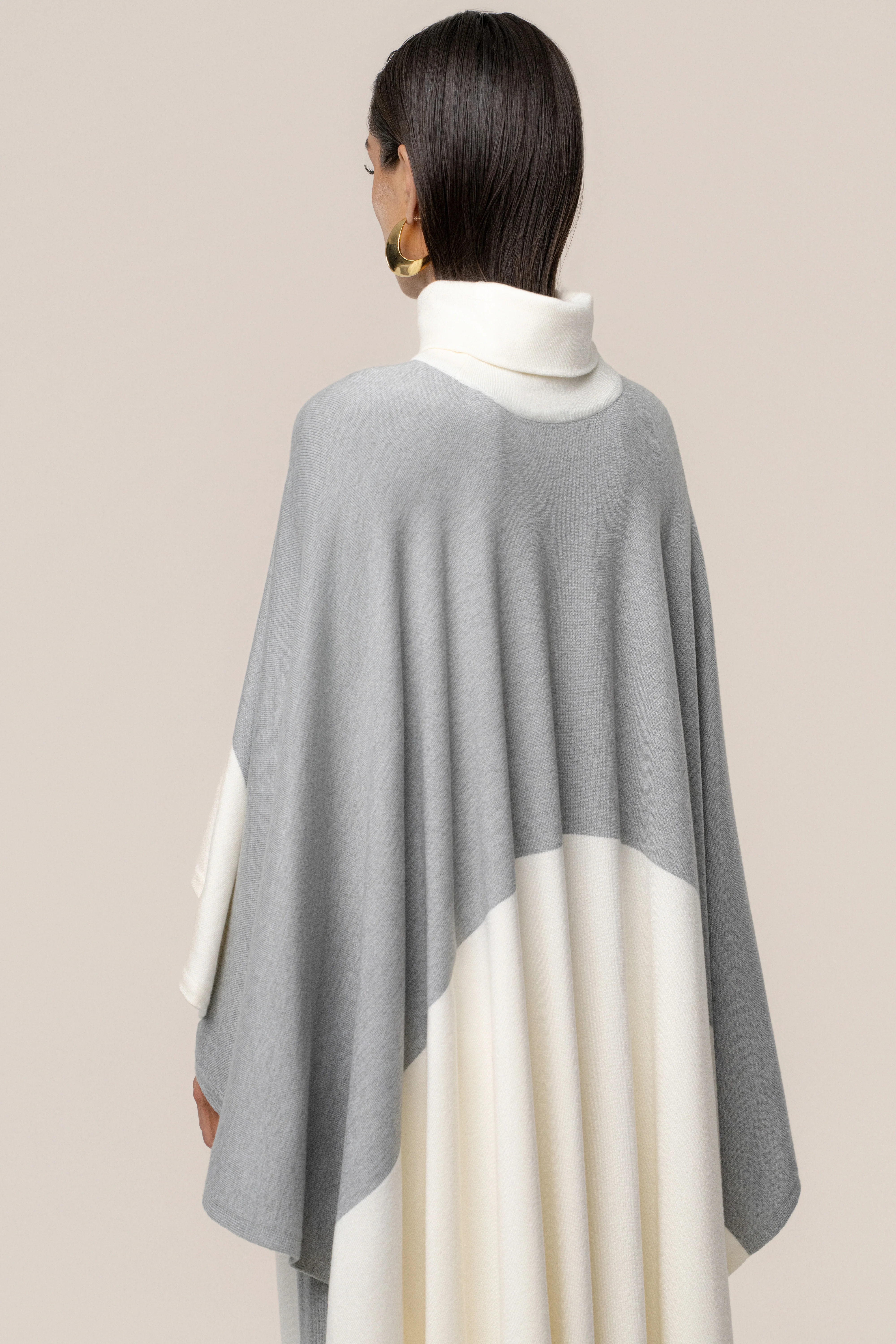 Ivory Chasing Fall Contrast Top - Image 9