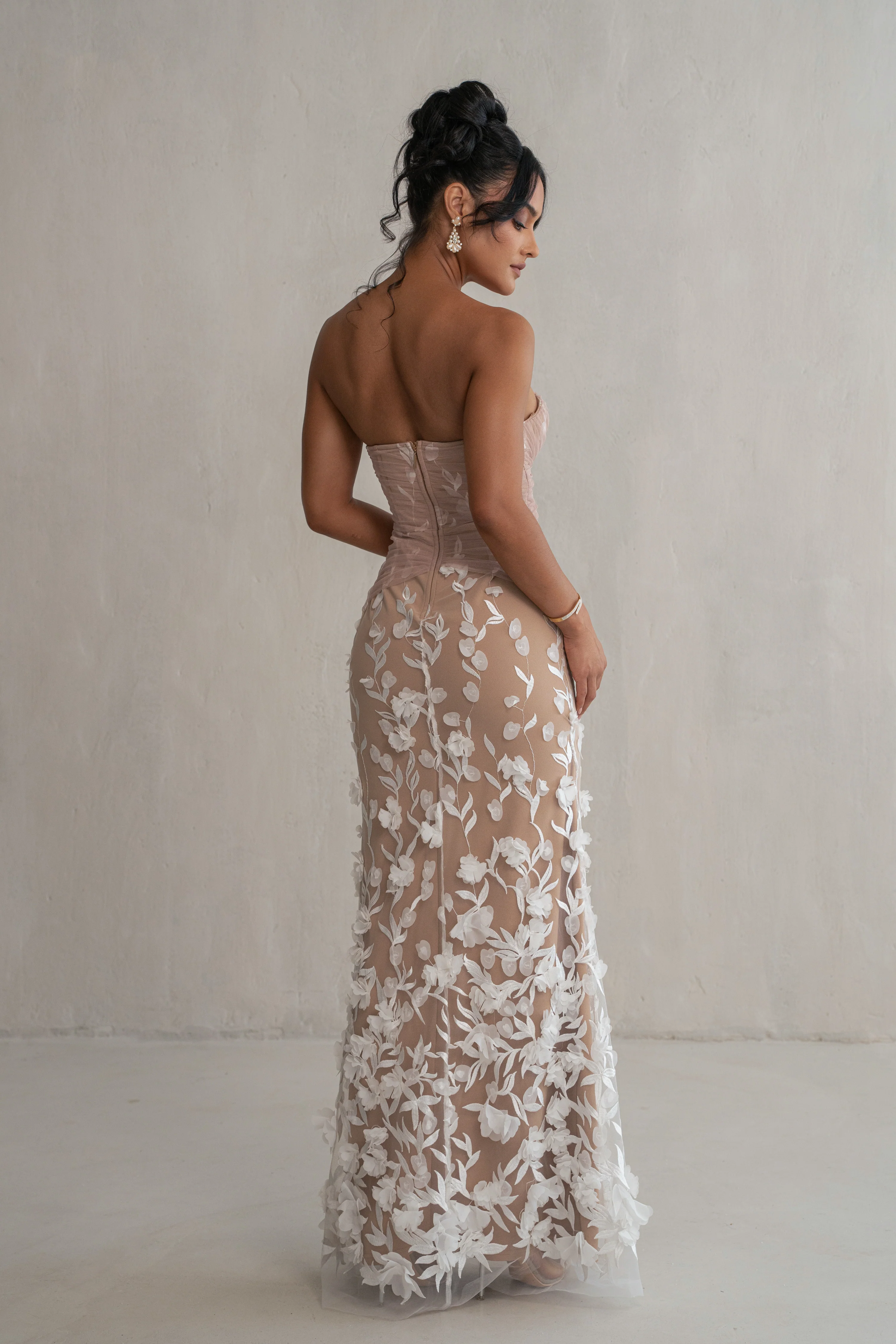 Ivory Everlasting Embroidered Gown - Image 19