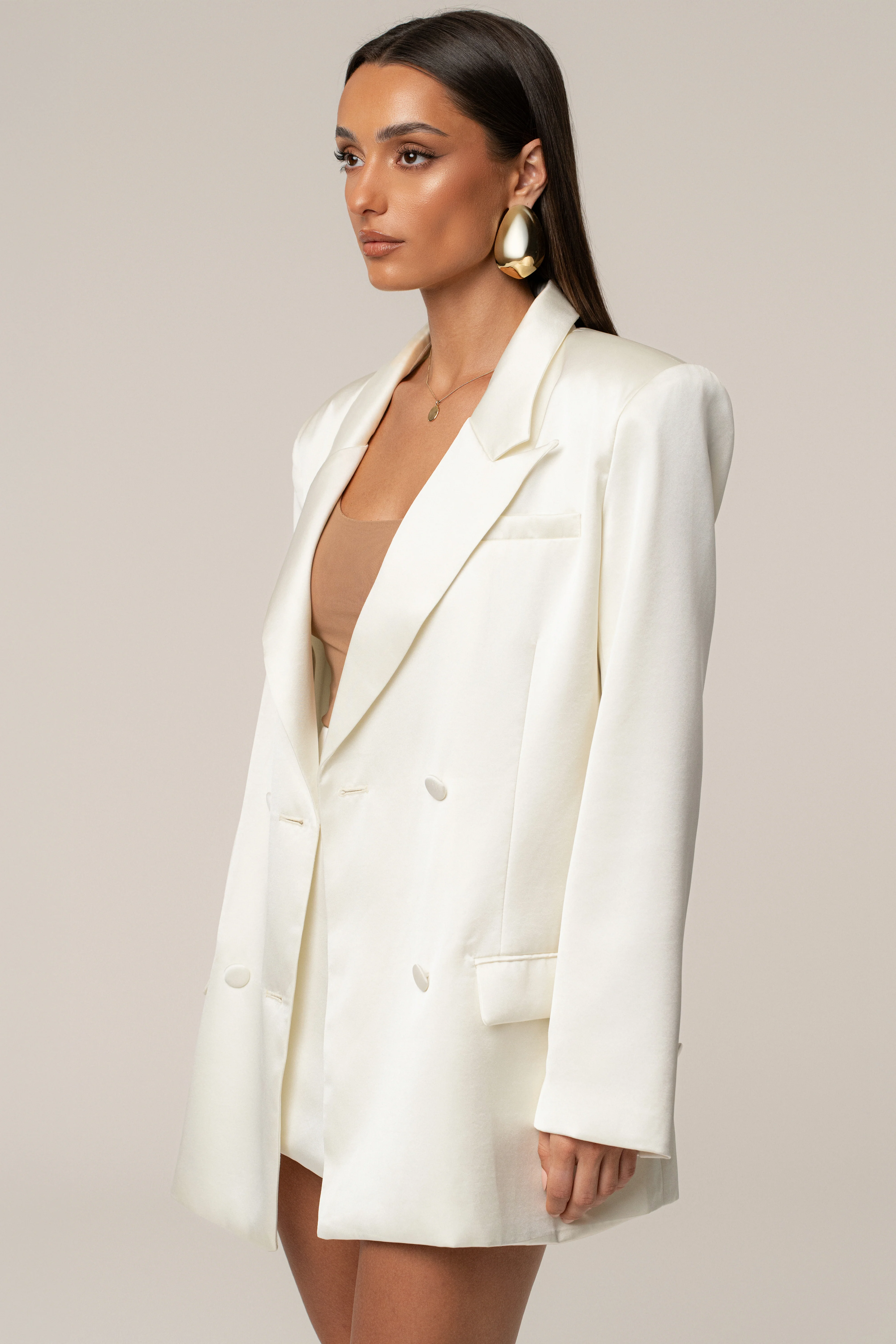 Ivory Lara Oversize Satin Blazer - Image 10