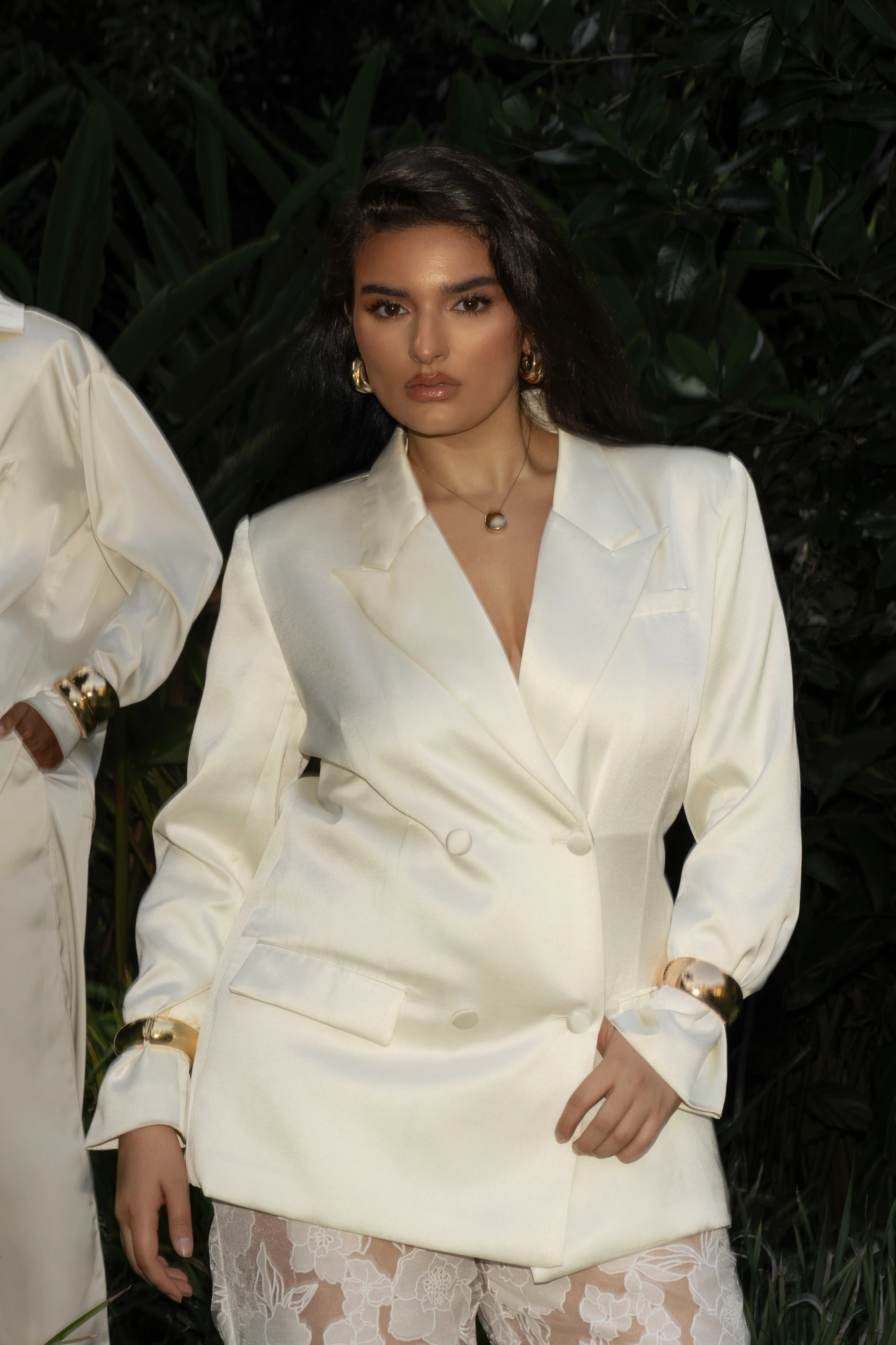 Ivory Lara Oversize Satin Blazer - Image 8