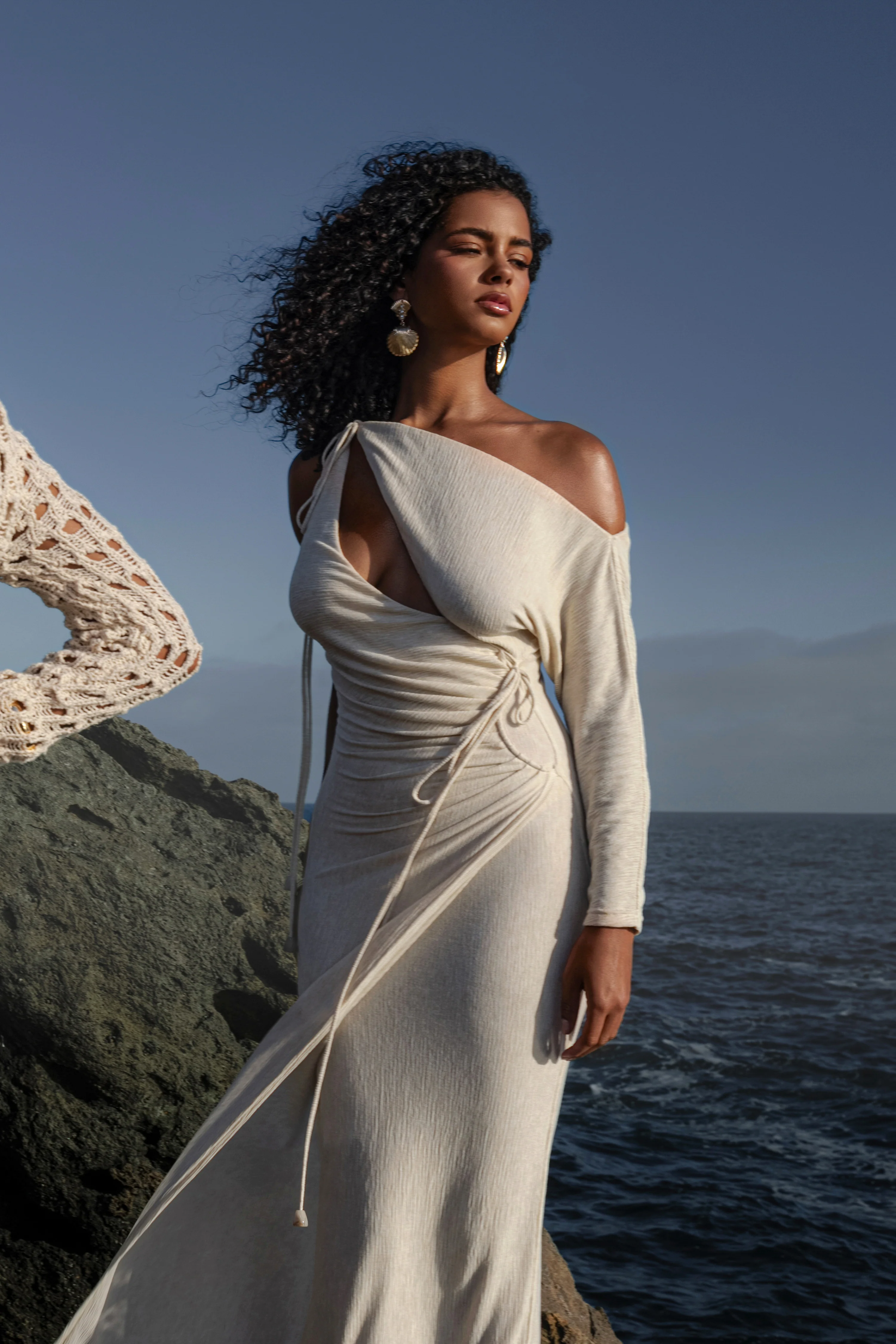 Ivory Odelia Crinkled Maxi Dress - Image 2