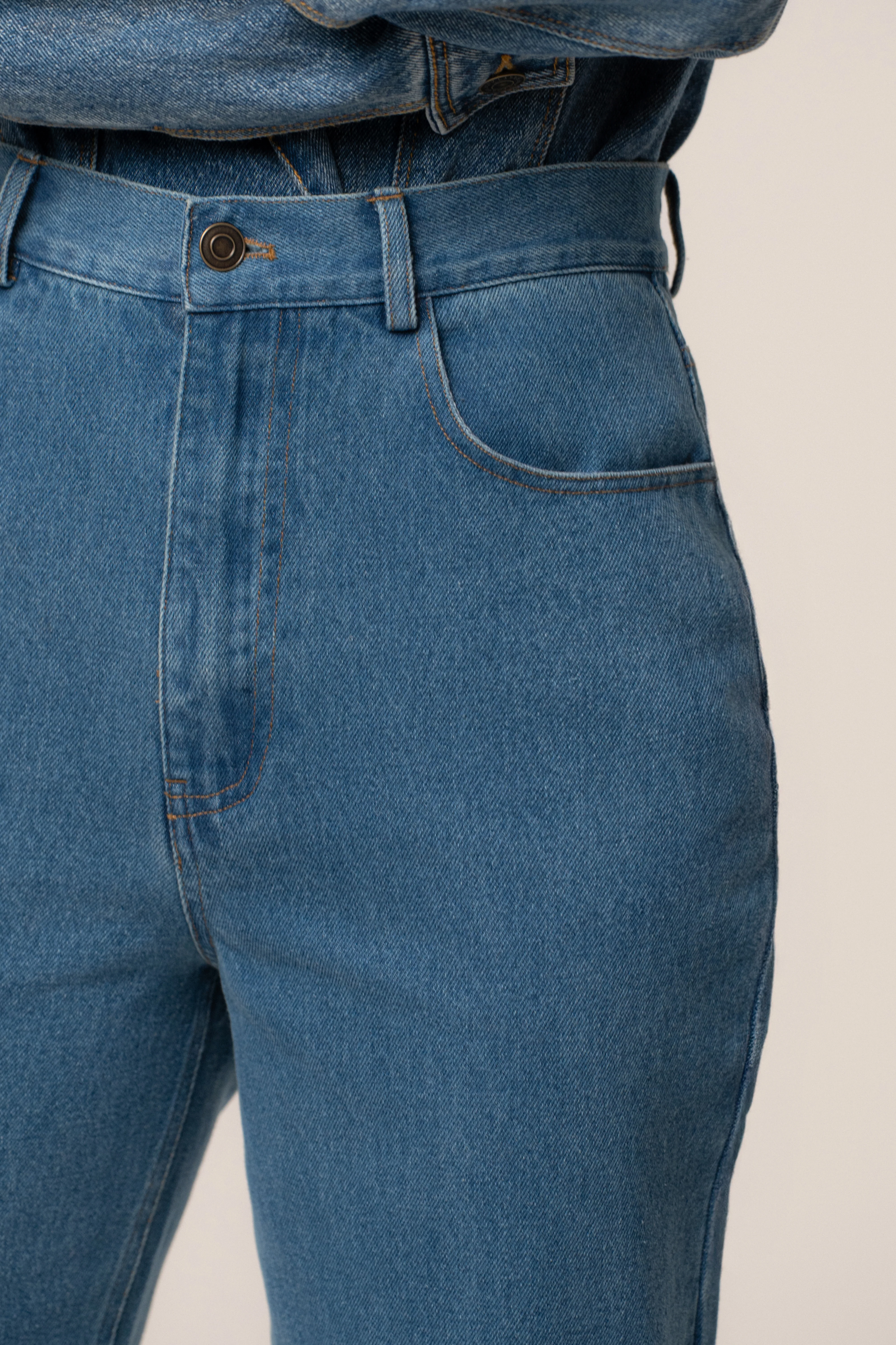 Medium Wash Roesia Jeans - Image 6
