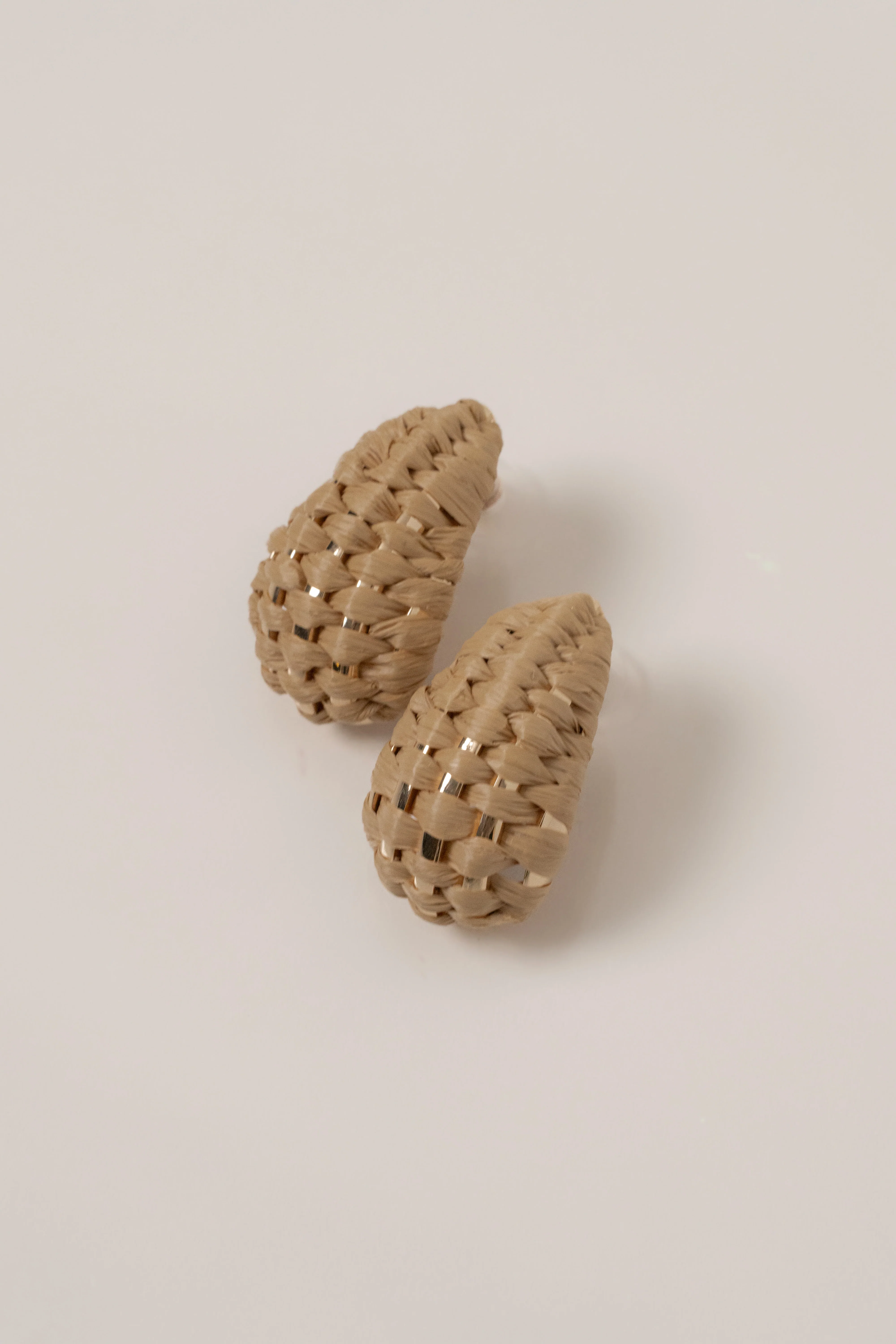 Natural Alana Raffia Earrings - Image 3