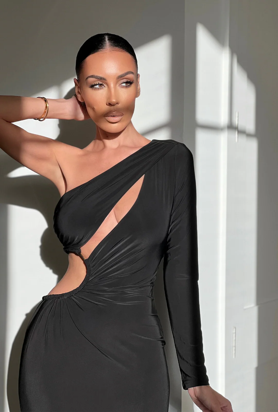 Noir Jorgia Keyhole Dress - Image 4