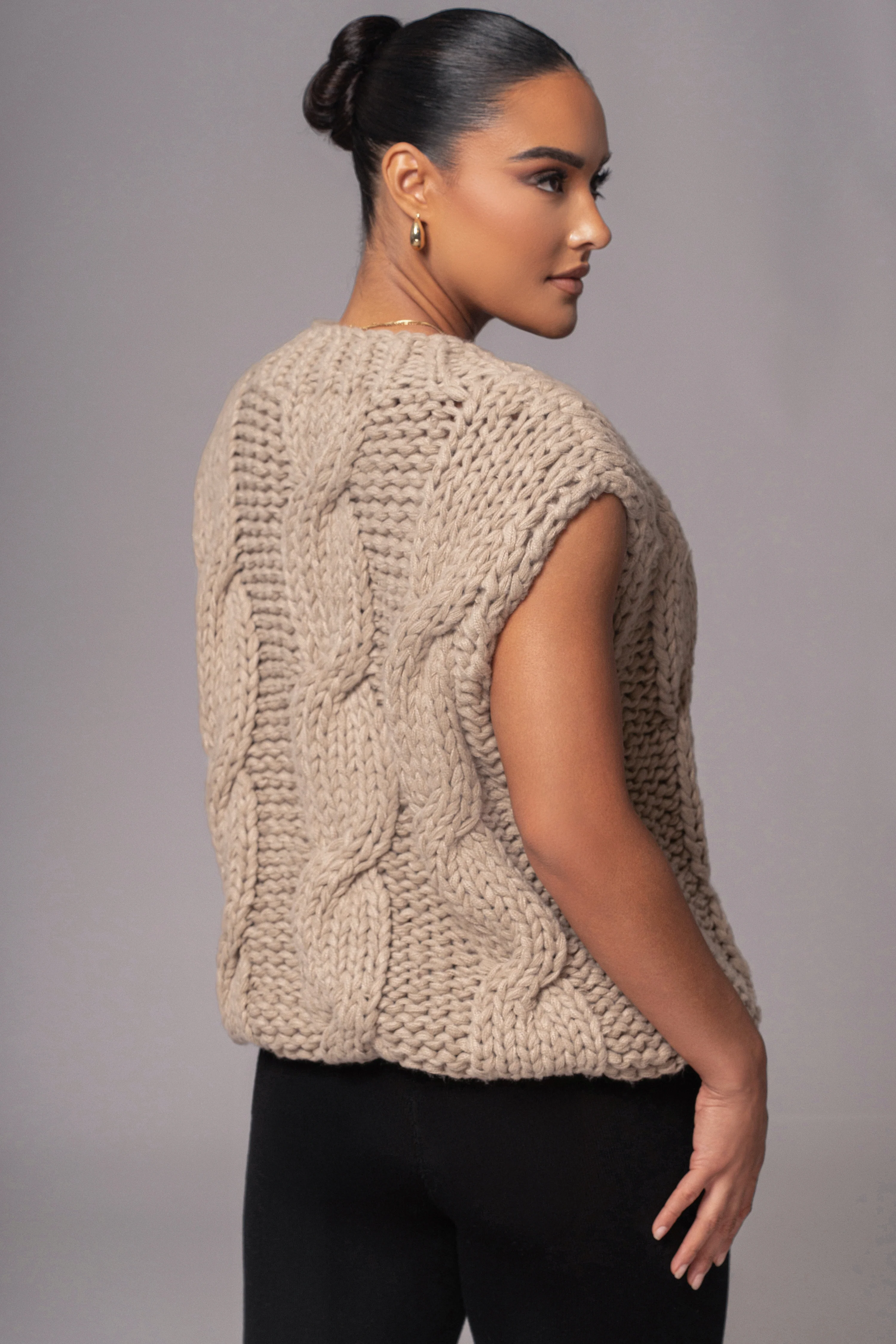 Taupe Mari Cable Knit Vest - Image 7
