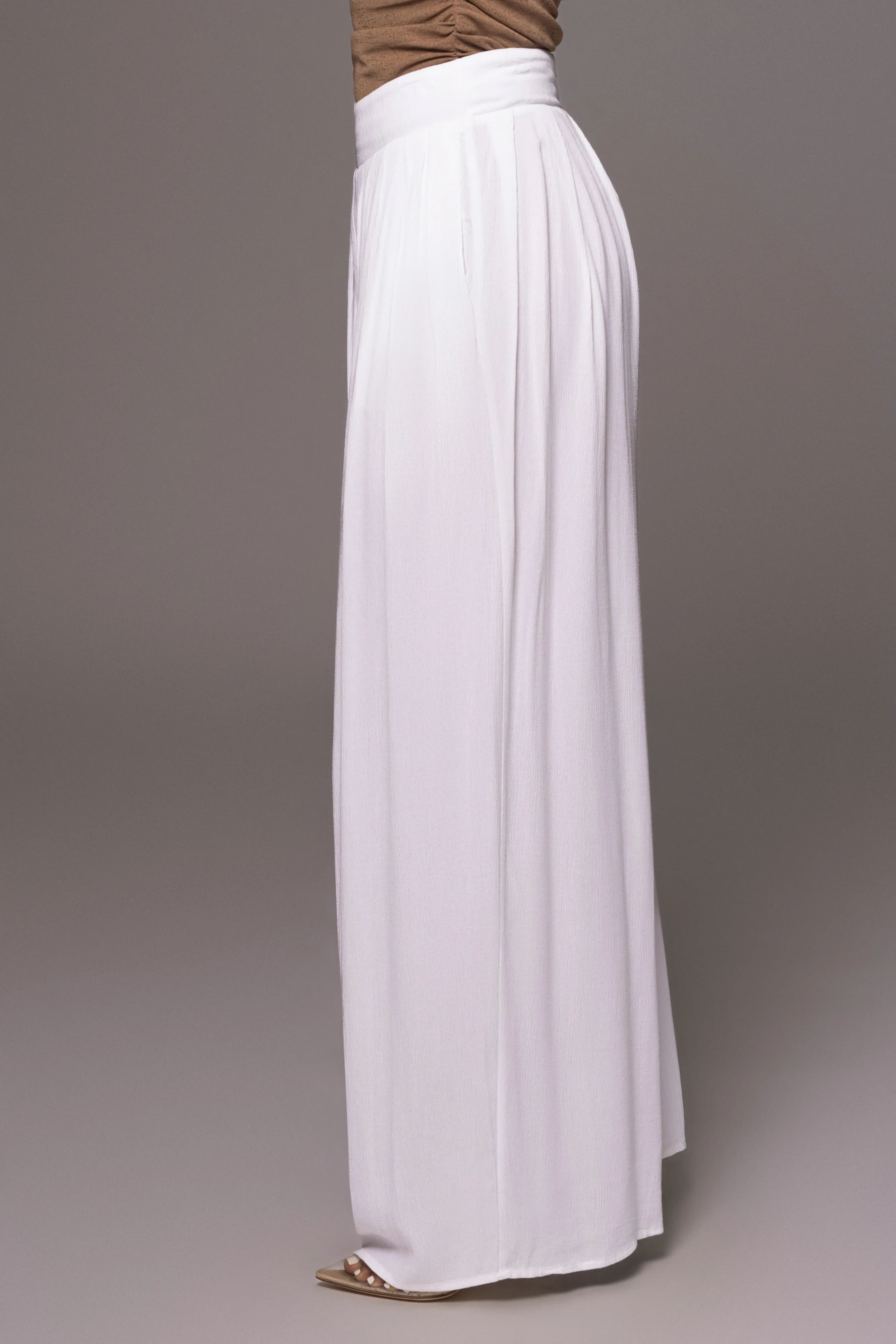White After Sunset Pleated Pants - Image 9